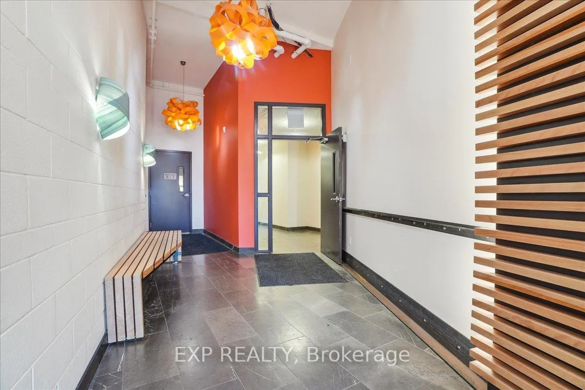 Photo 5 of Unit 105, 121 King Street E, Hamilton, Beasley — HOMEH