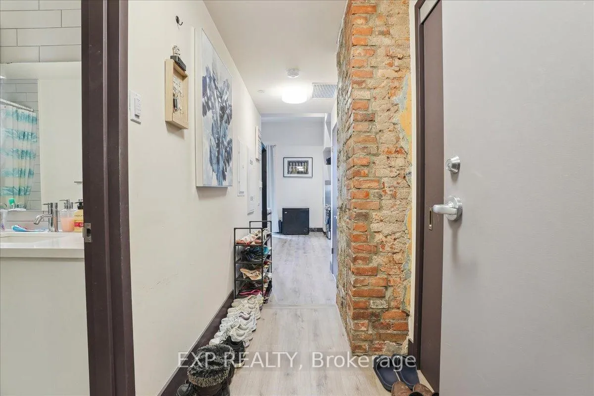 Photo 9 of Unit 105, 121 King Street E, Hamilton, Beasley — HOMEH