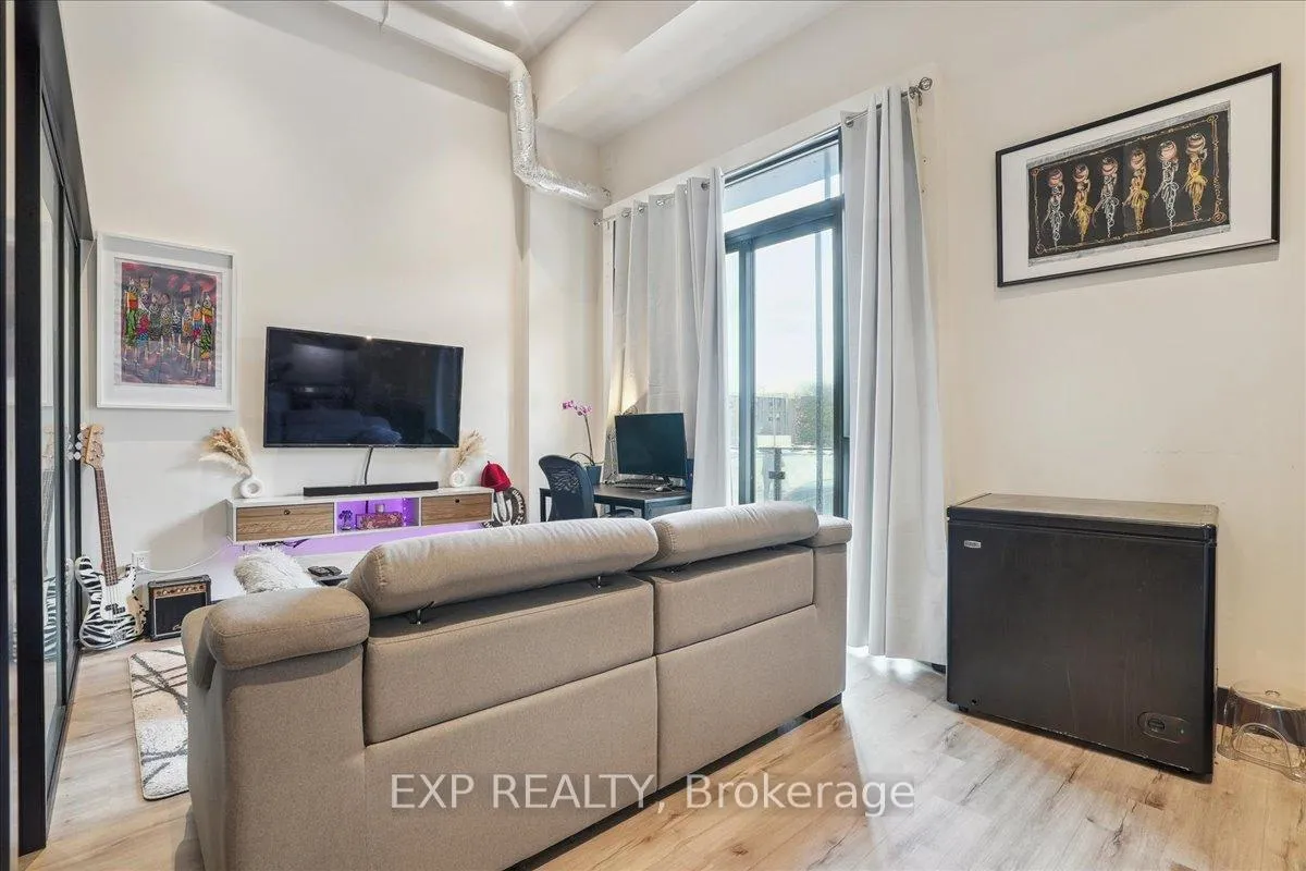 Photo 11 of Unit 105, 121 King Street E, Hamilton, Beasley — HOMEH