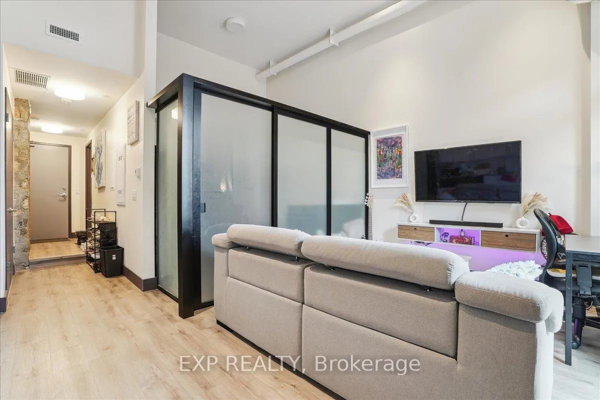 Photo 12 of Unit 105, 121 King Street E, Hamilton, Beasley — HOMEH