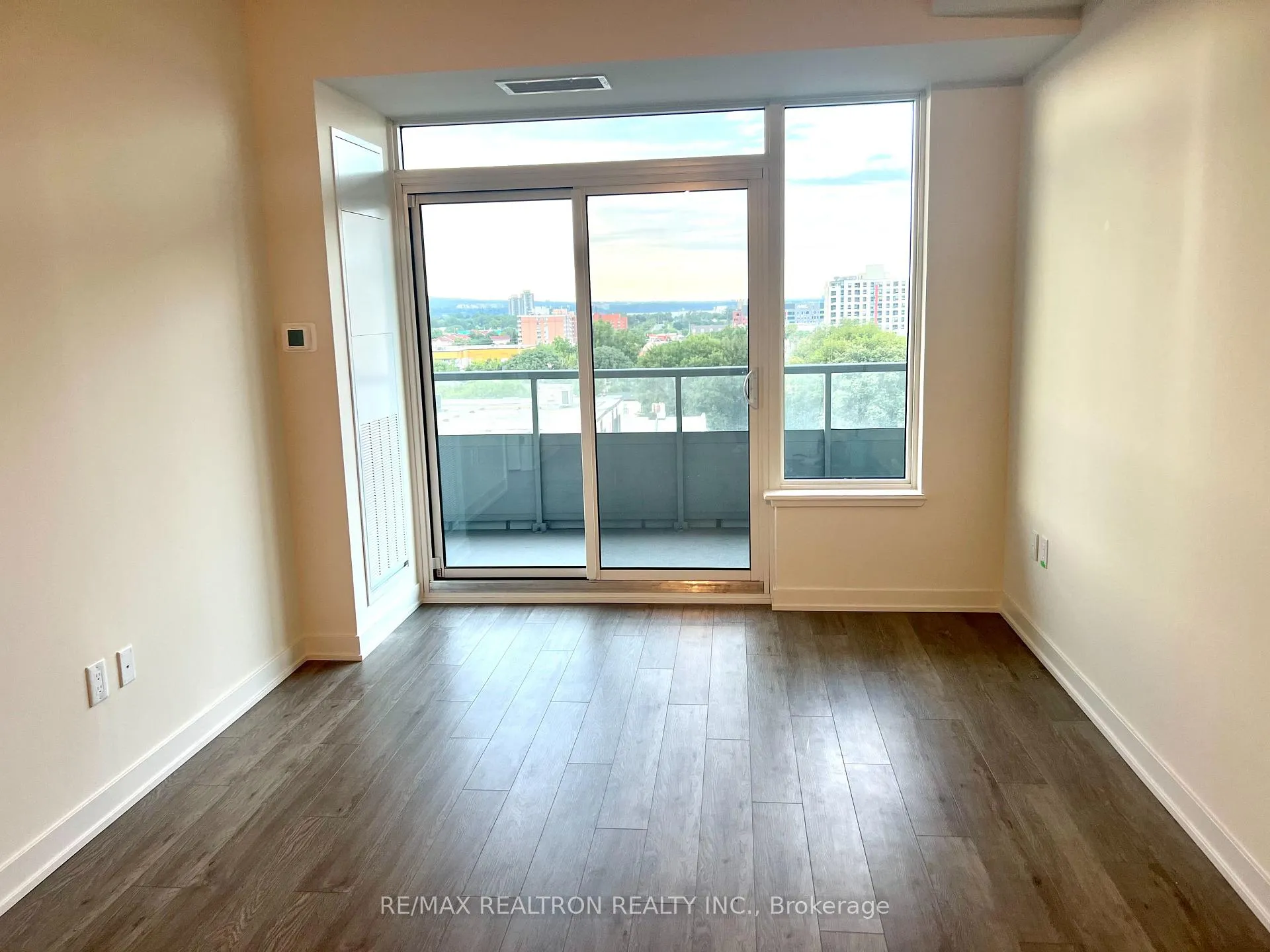 Photo 9 of Unit 802, 212 King William Street, Hamilton, Beasley — HOMEH