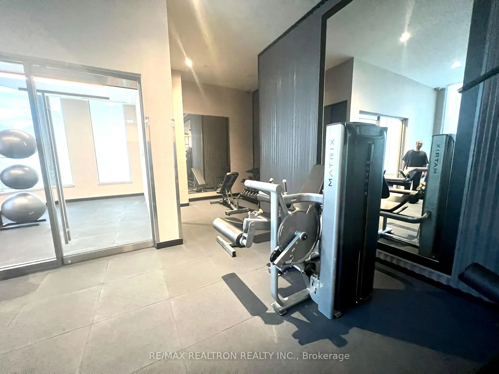 Photo 10 of Unit 802, 212 King William Street, Hamilton, Beasley — HOMEH
