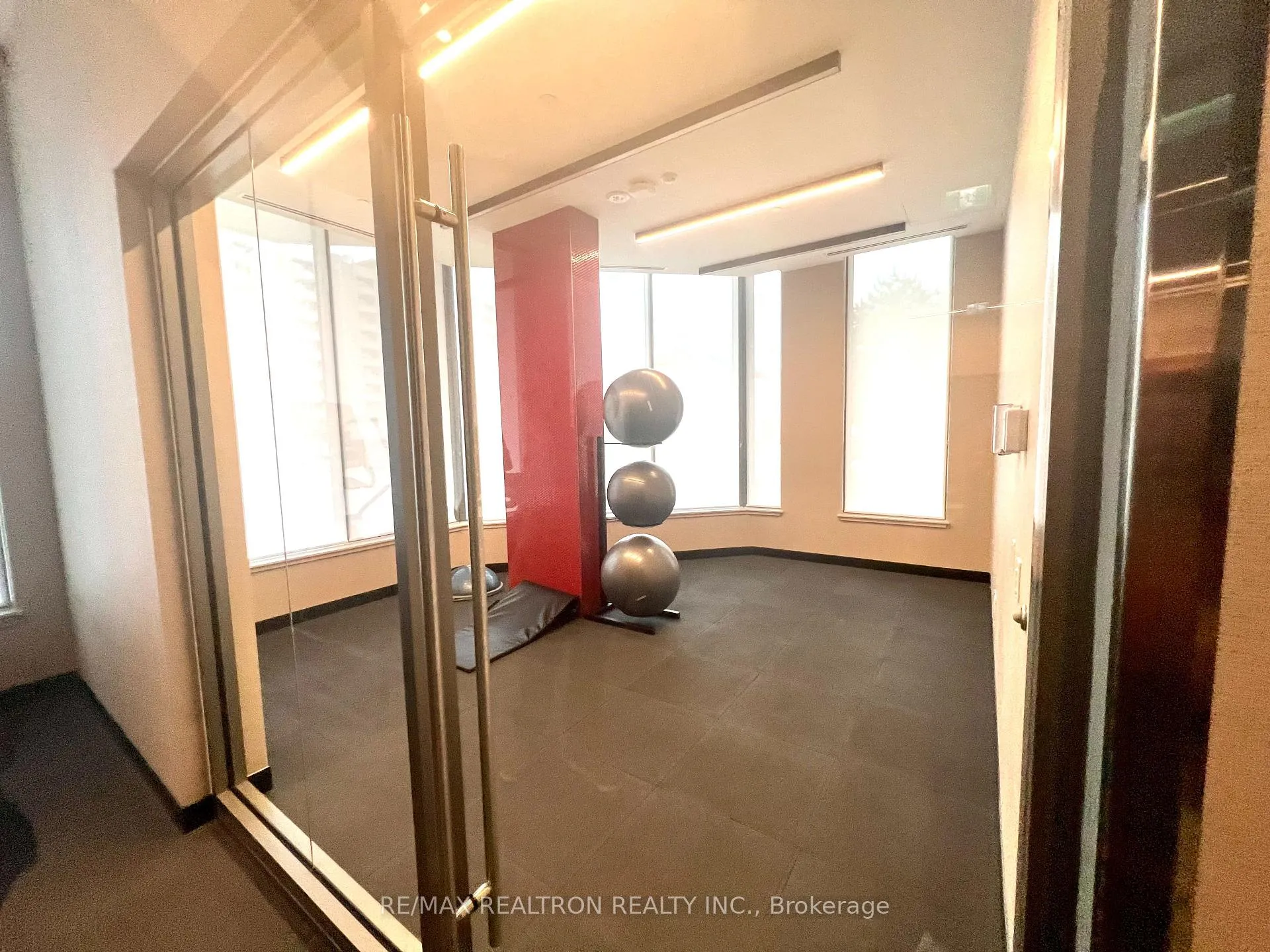 Photo 11 of Unit 802, 212 King William Street, Hamilton, Beasley — HOMEH