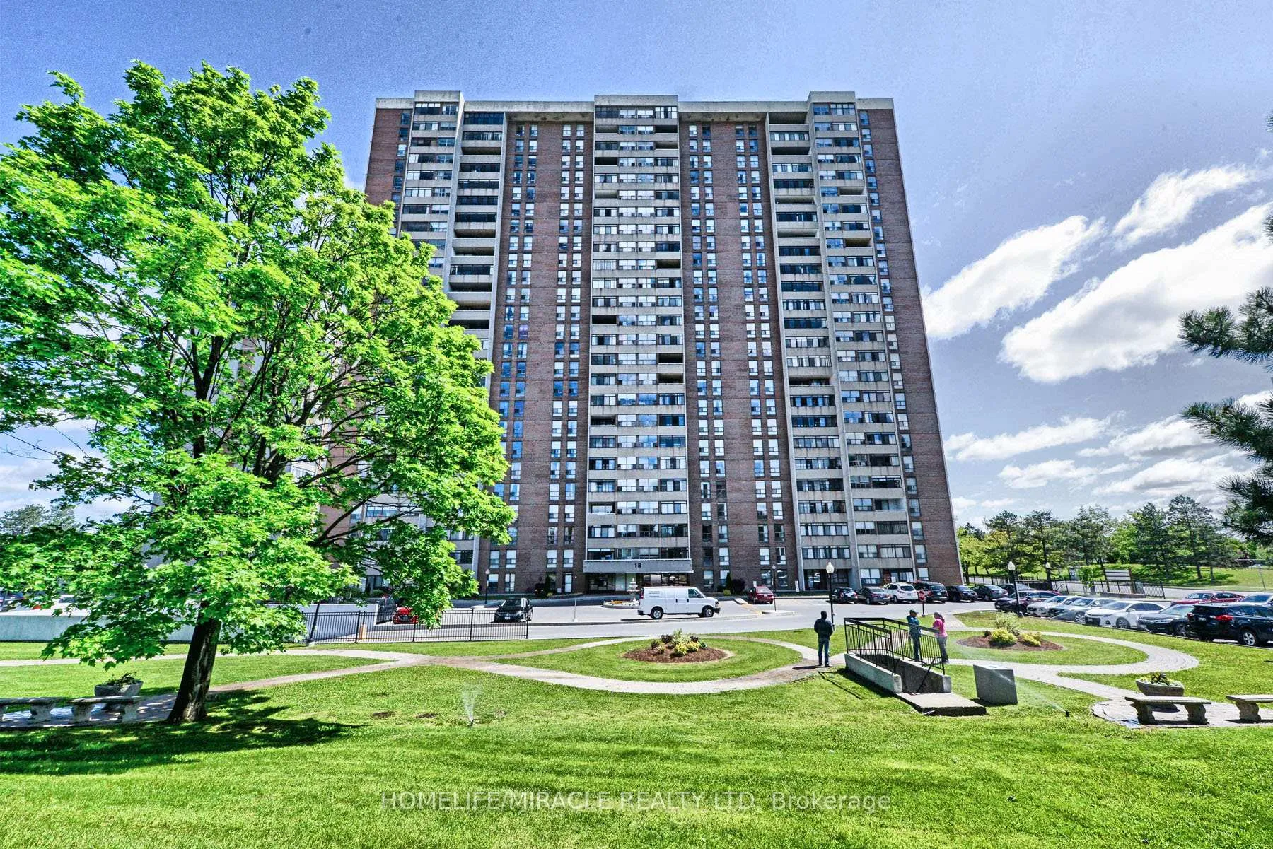 Photo 1 of Unit 2005, 18 Knightbridge Road, Brampton, Bramalea South Industrial — HOMEH