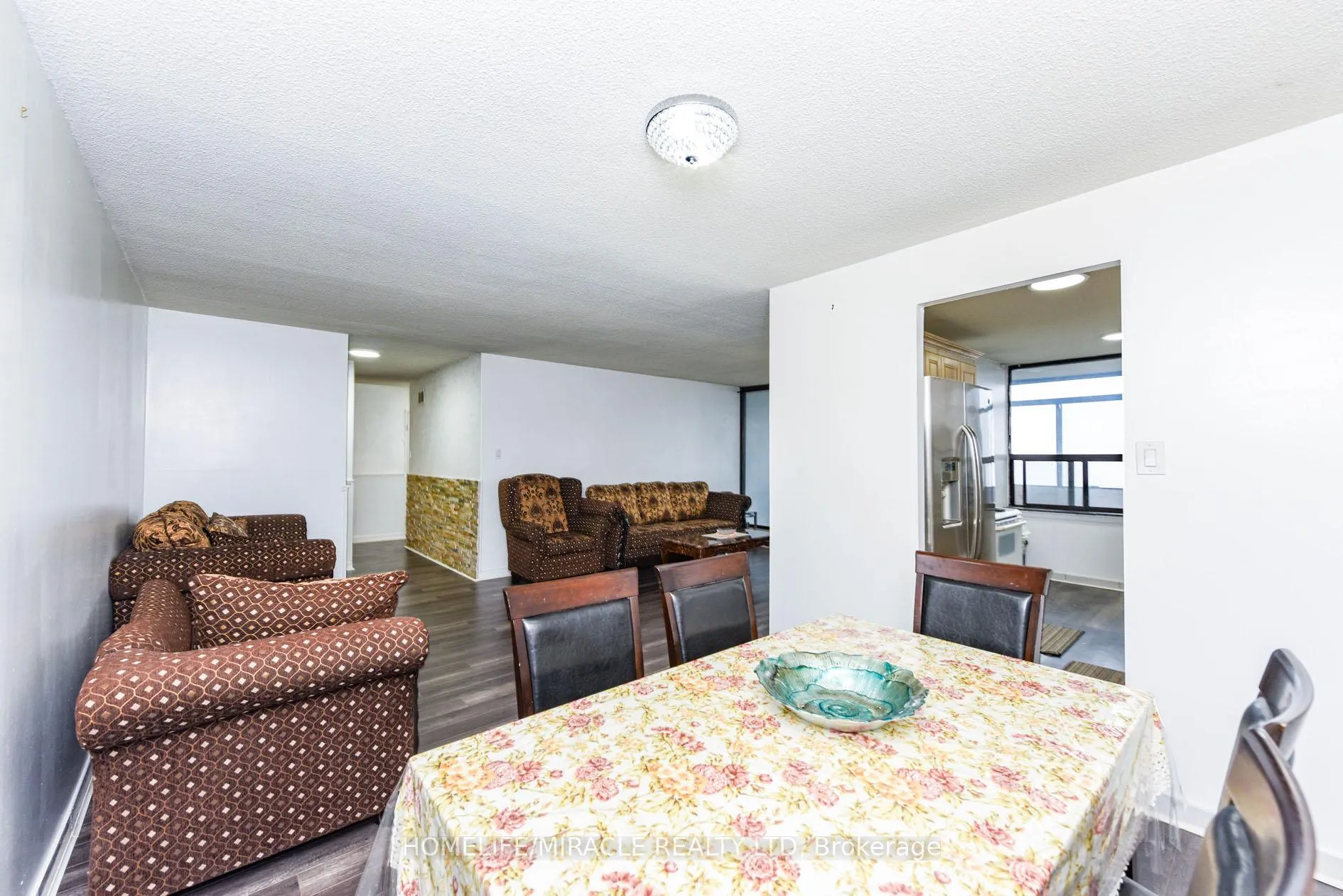 Photo 10 of Unit 2005, 18 Knightbridge Road, Brampton, Bramalea South Industrial — HOMEH
