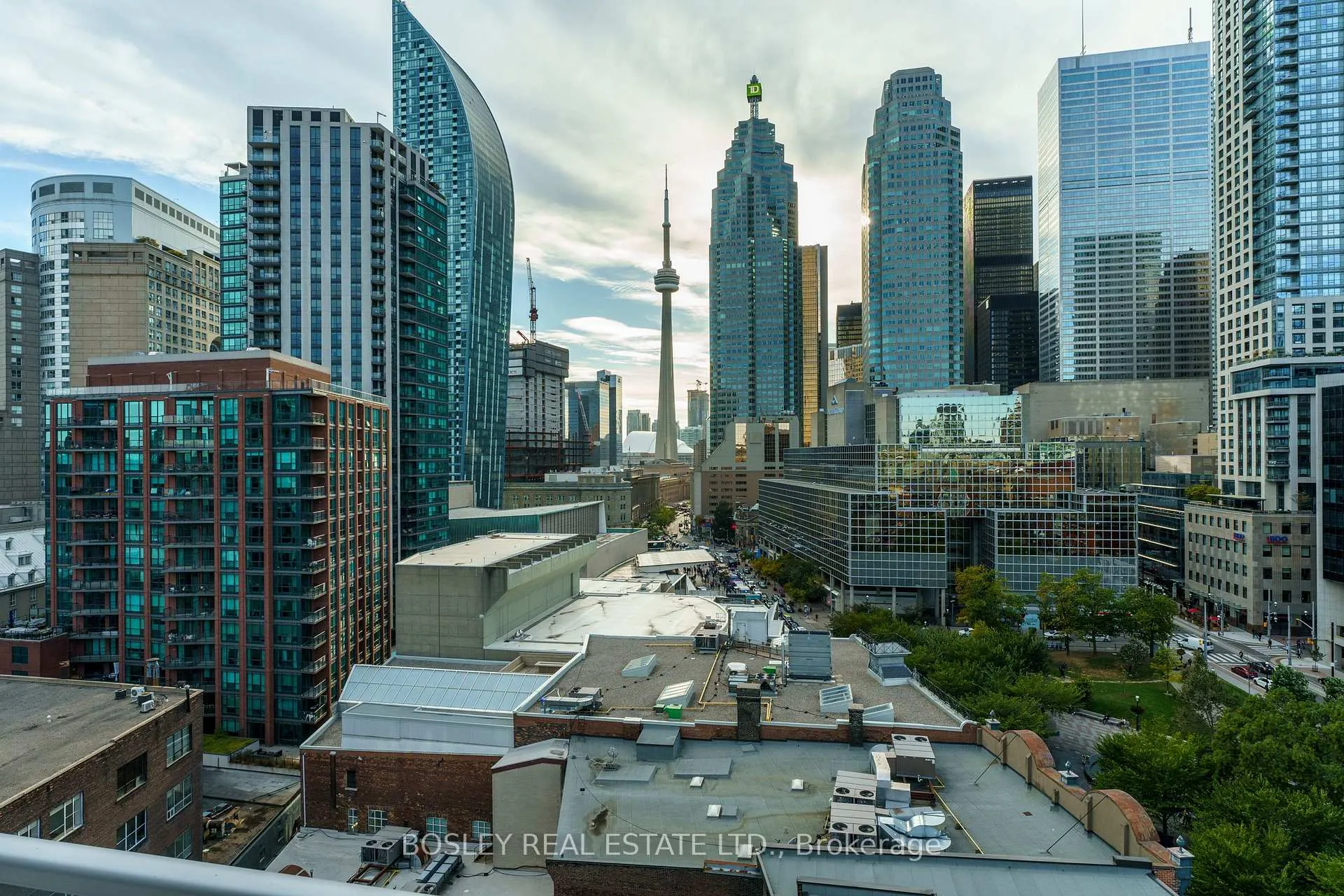Photo 33 of Unit PH1203, 55 Front Street E, Toronto, Waterfront Communities — HOMEH
