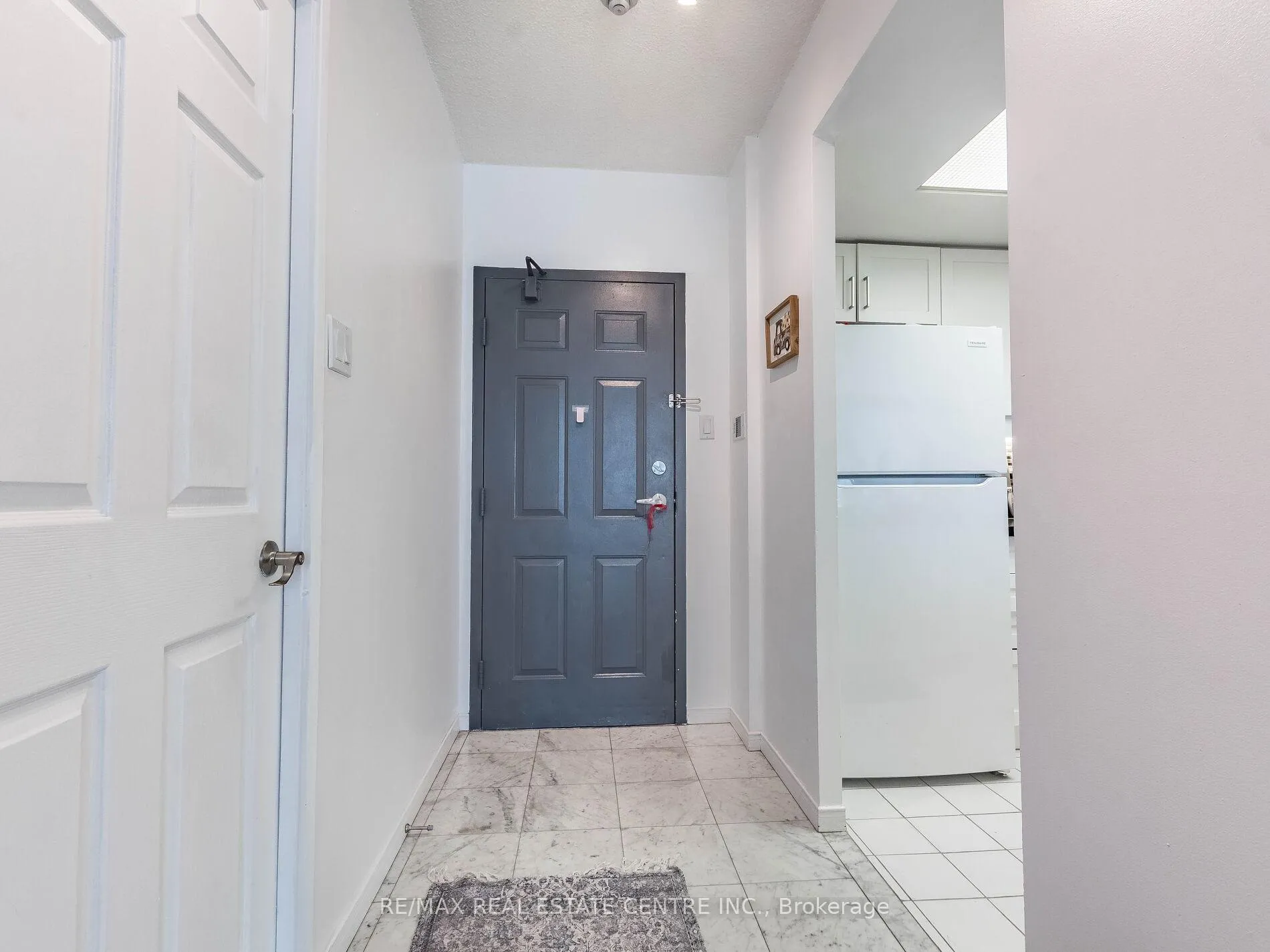 Photo 10 of Unit 1616, 250 Webb Drive, Mississauga, City Centre — HOMEH