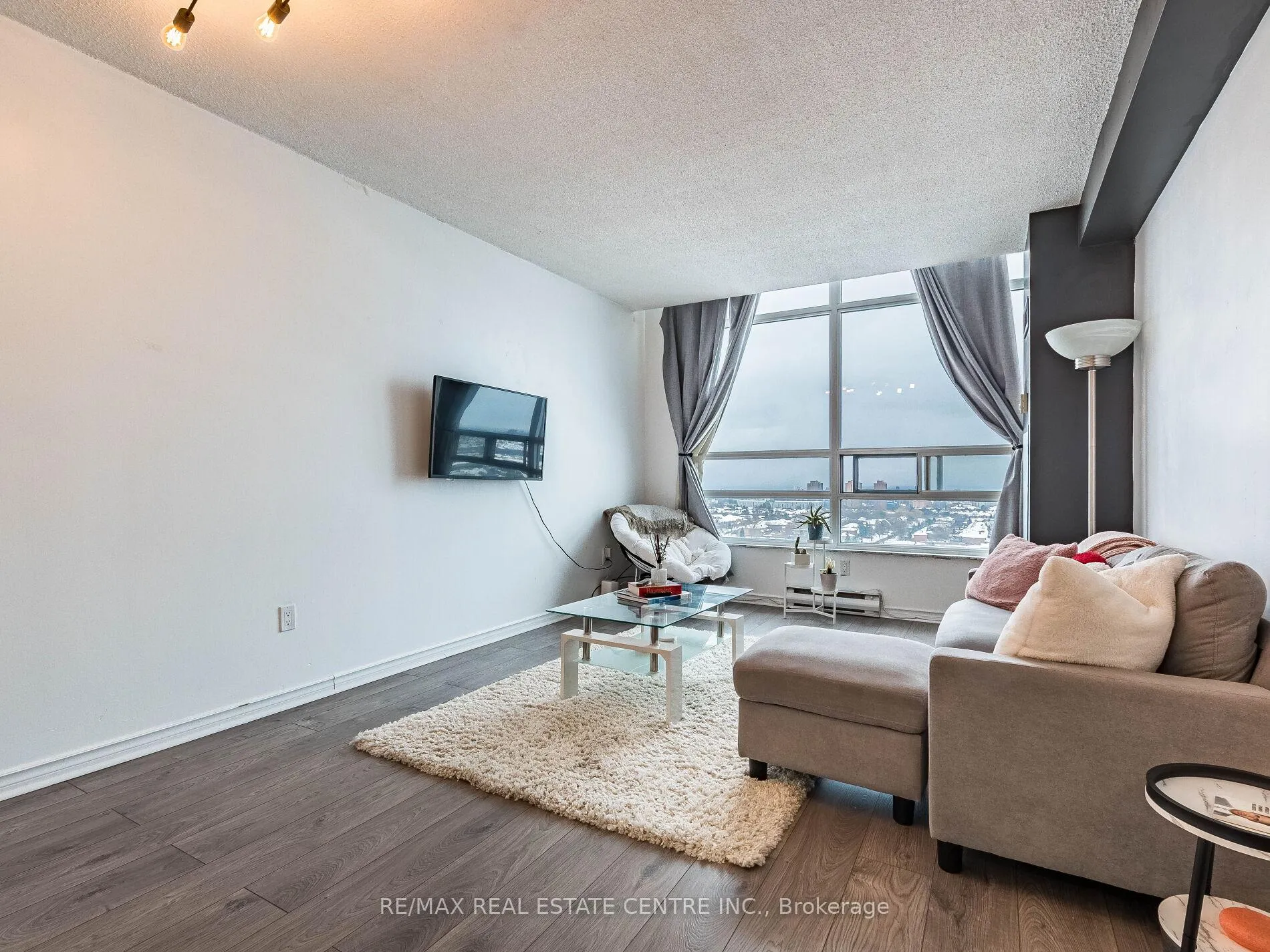 Photo 12 of Unit 1616, 250 Webb Drive, Mississauga, City Centre — HOMEH