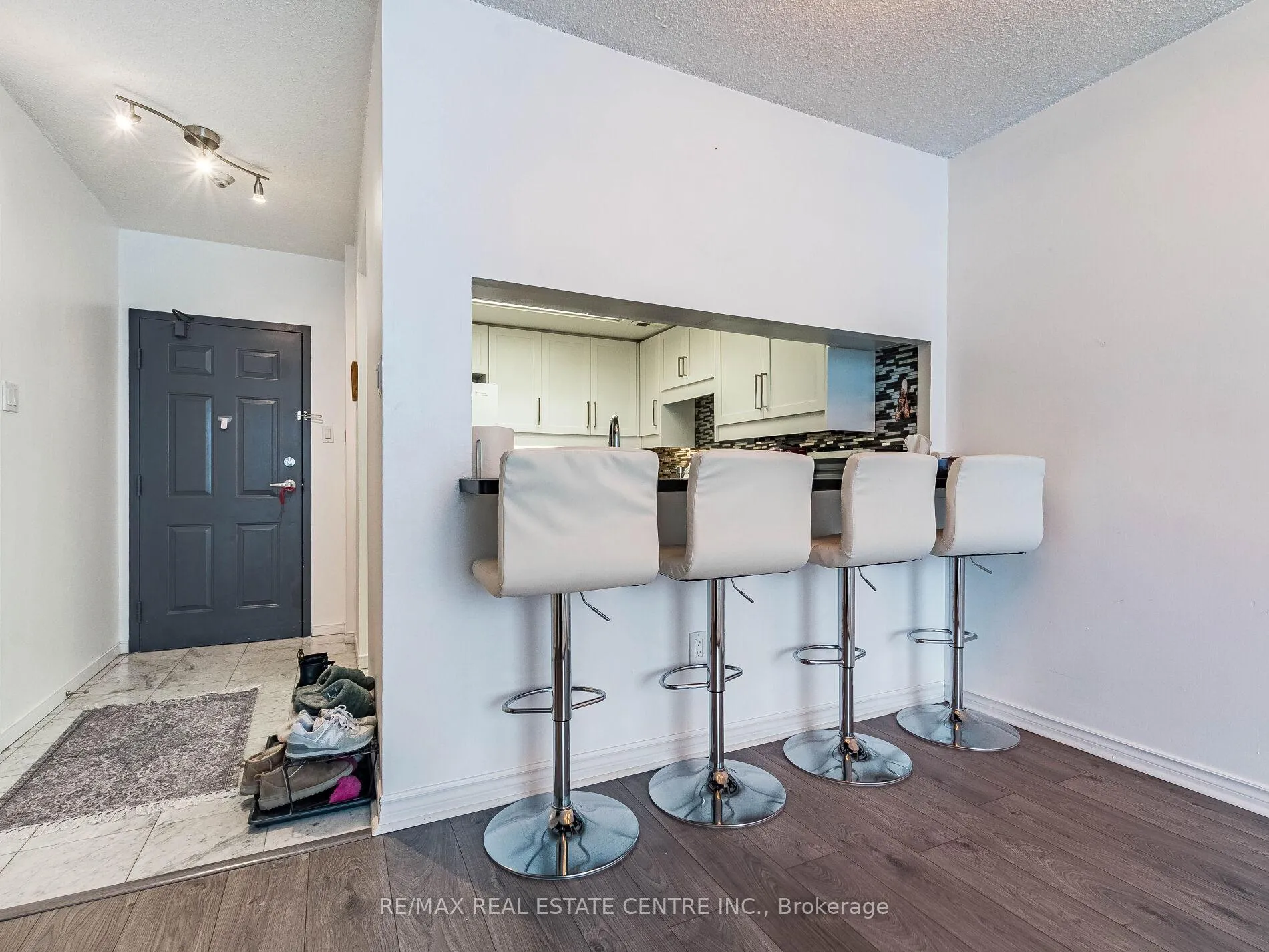 Photo 15 of Unit 1616, 250 Webb Drive, Mississauga, City Centre — HOMEH