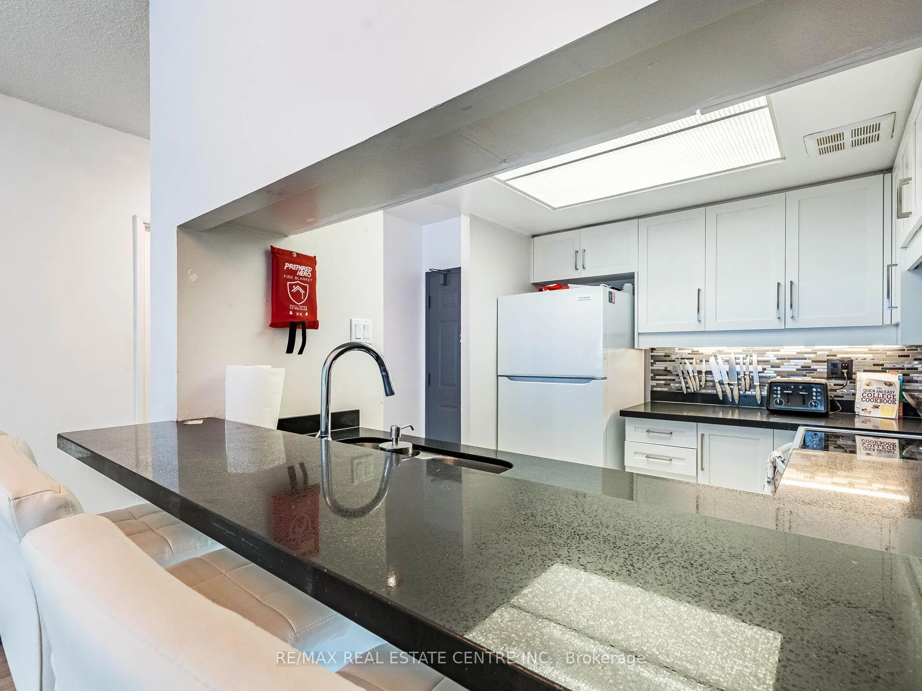 Photo 17 of Unit 1616, 250 Webb Drive, Mississauga, City Centre — HOMEH