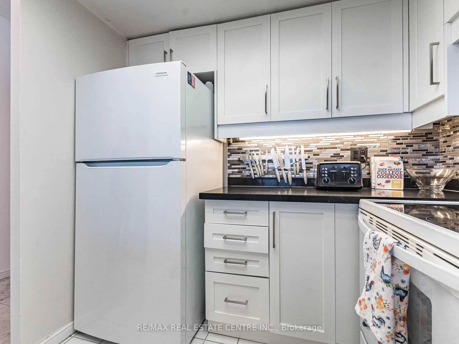Photo 20 of Unit 1616, 250 Webb Drive, Mississauga, City Centre — HOMEH