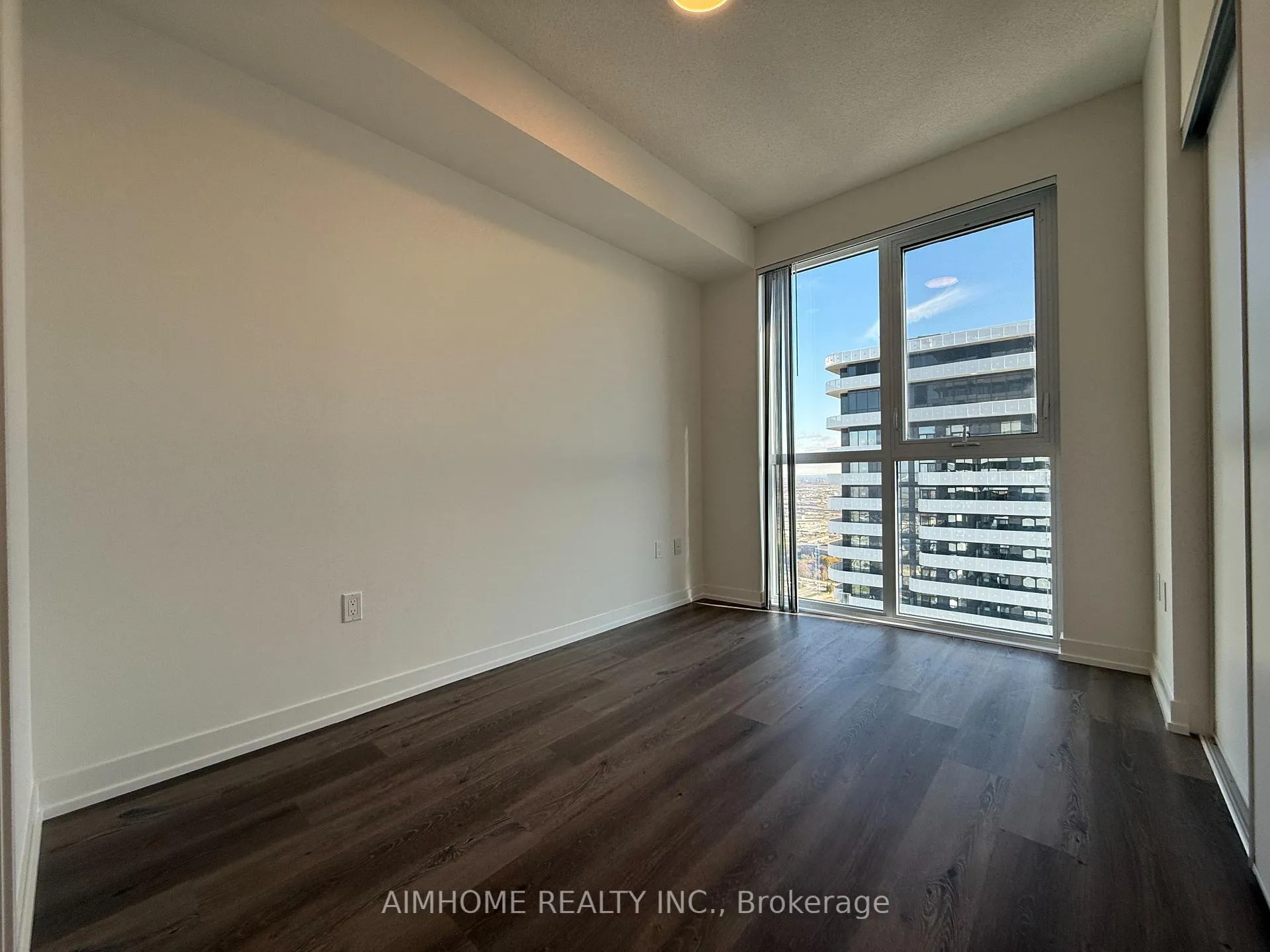 Photo 6 of Unit 6002, 225 Commerce Street, Vaughan, Vaughan Corporate Centre — HOMEH