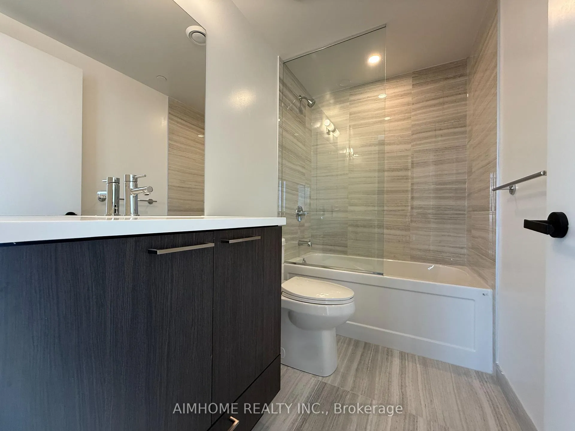 Photo 12 of Unit 6002, 225 Commerce Street, Vaughan, Vaughan Corporate Centre — HOMEH
