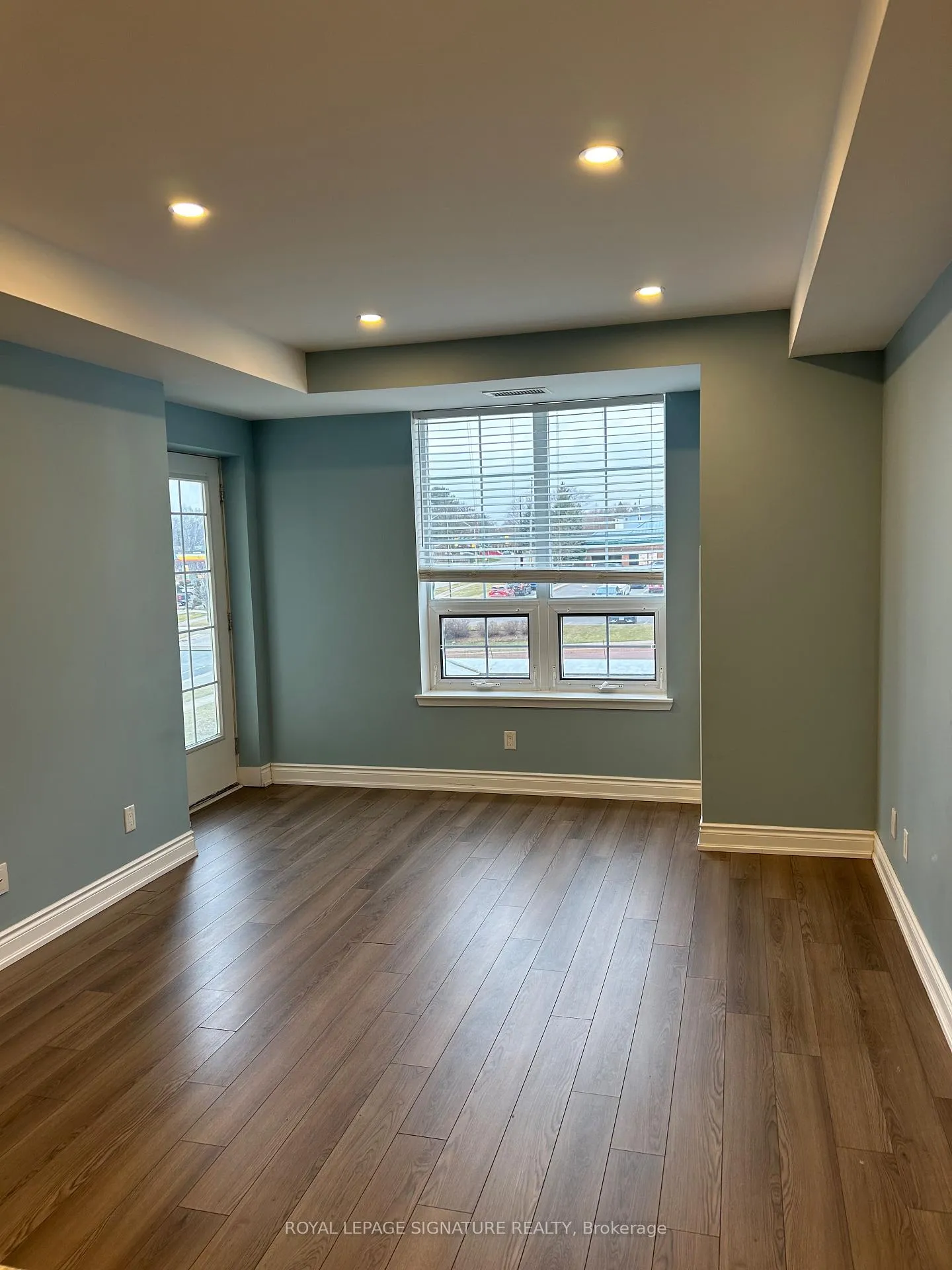 Photo 6 of Unit 321, 21 Brookhouse Drive, Clarington, Newcastle — HOMEH