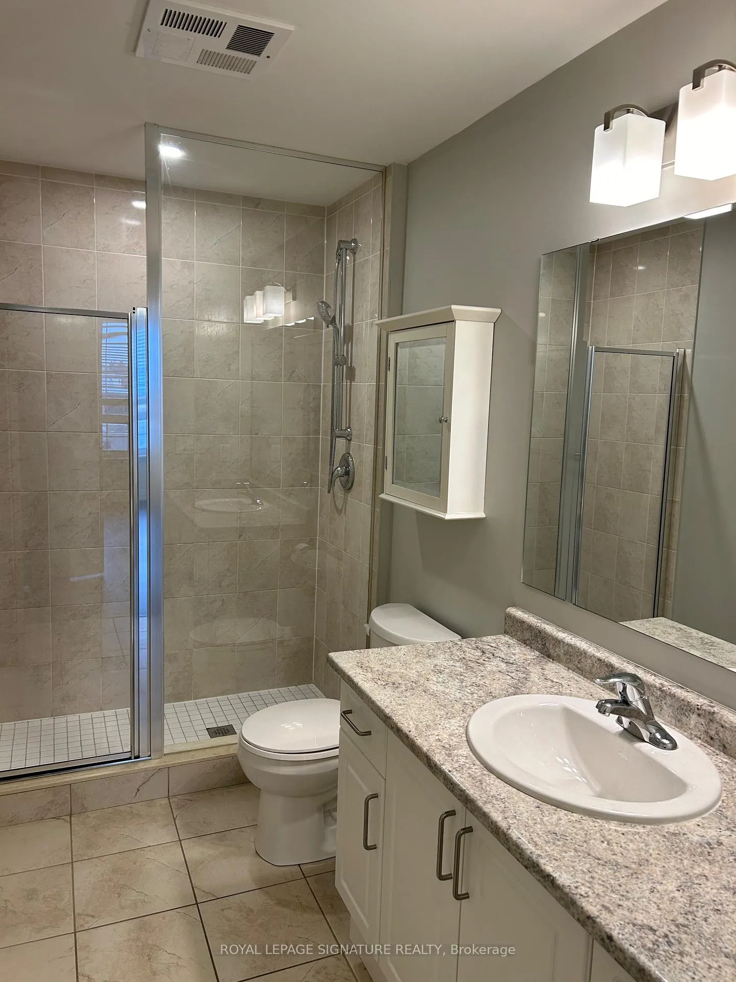 Photo 10 of Unit 321, 21 Brookhouse Drive, Clarington, Newcastle — HOMEH