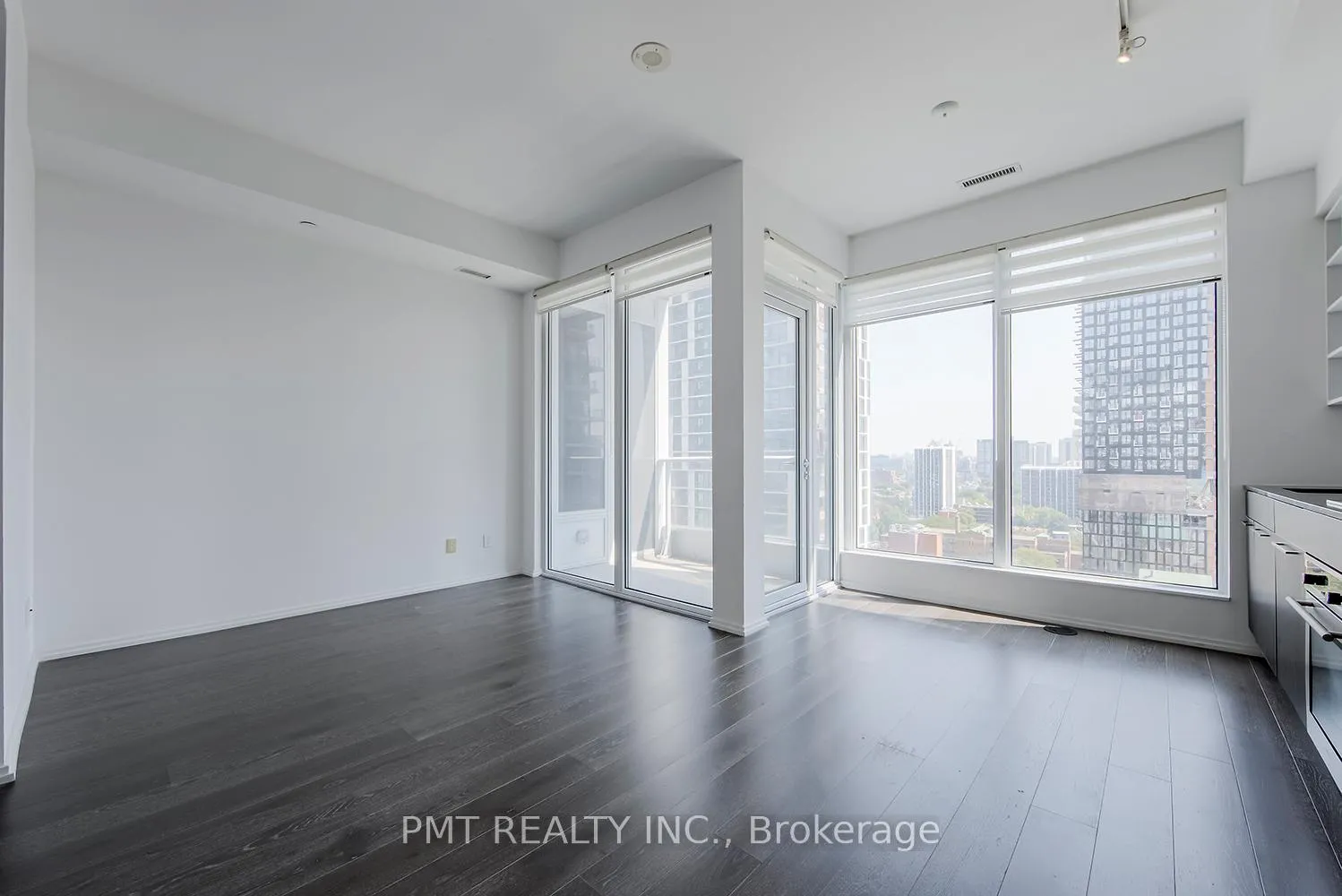 Photo 3 of Unit 2001, 68 Shuter Street, Toronto, Church-Yonge Corridor — HOMEH