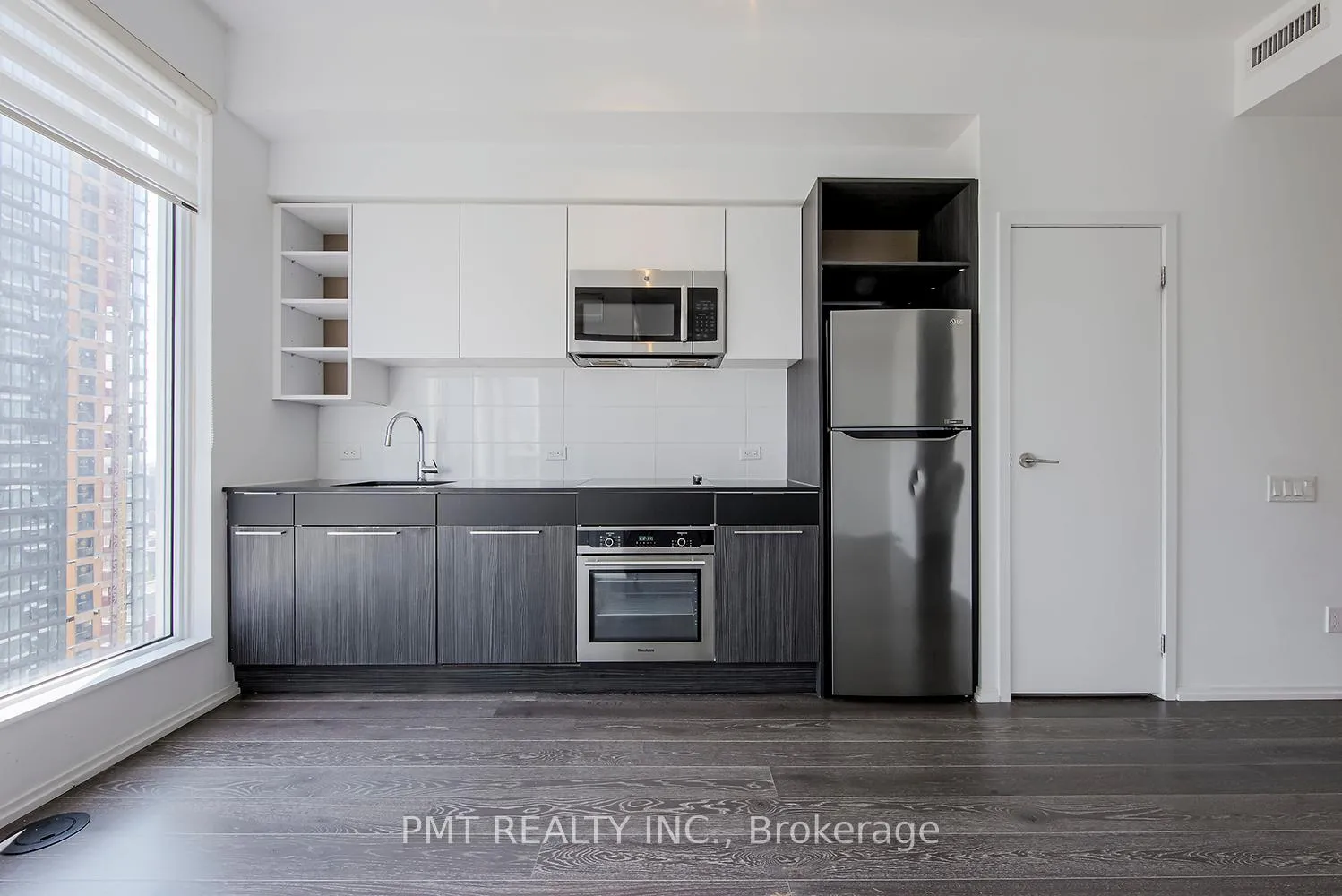 Photo 4 of Unit 2001, 68 Shuter Street, Toronto, Church-Yonge Corridor — HOMEH