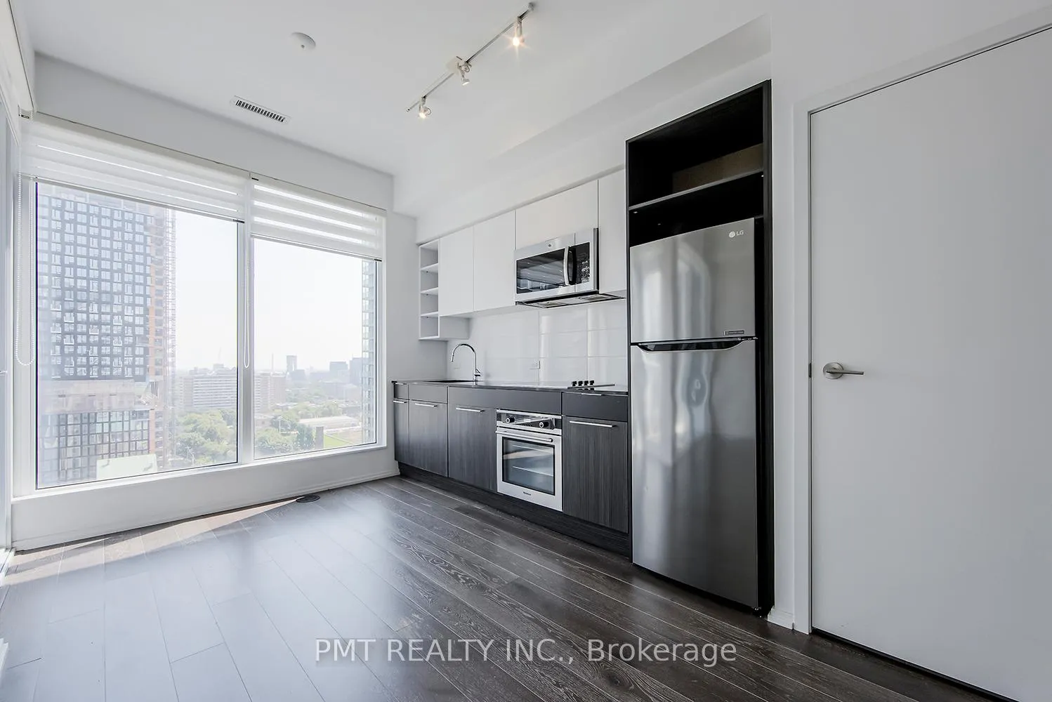Photo 5 of Unit 2001, 68 Shuter Street, Toronto, Church-Yonge Corridor — HOMEH