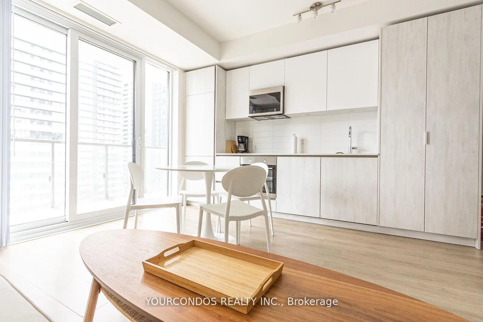 Photo 5 of Unit 2911, 8 Widmer Street, Toronto, Waterfront Communities — HOMEH