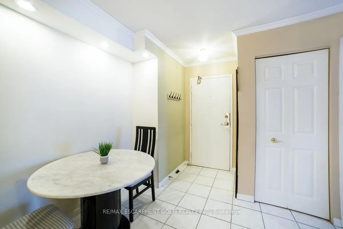 Photo 7 of Unit 501, 30 Summit Avenue, Hamilton, Eastmount — HOMEH