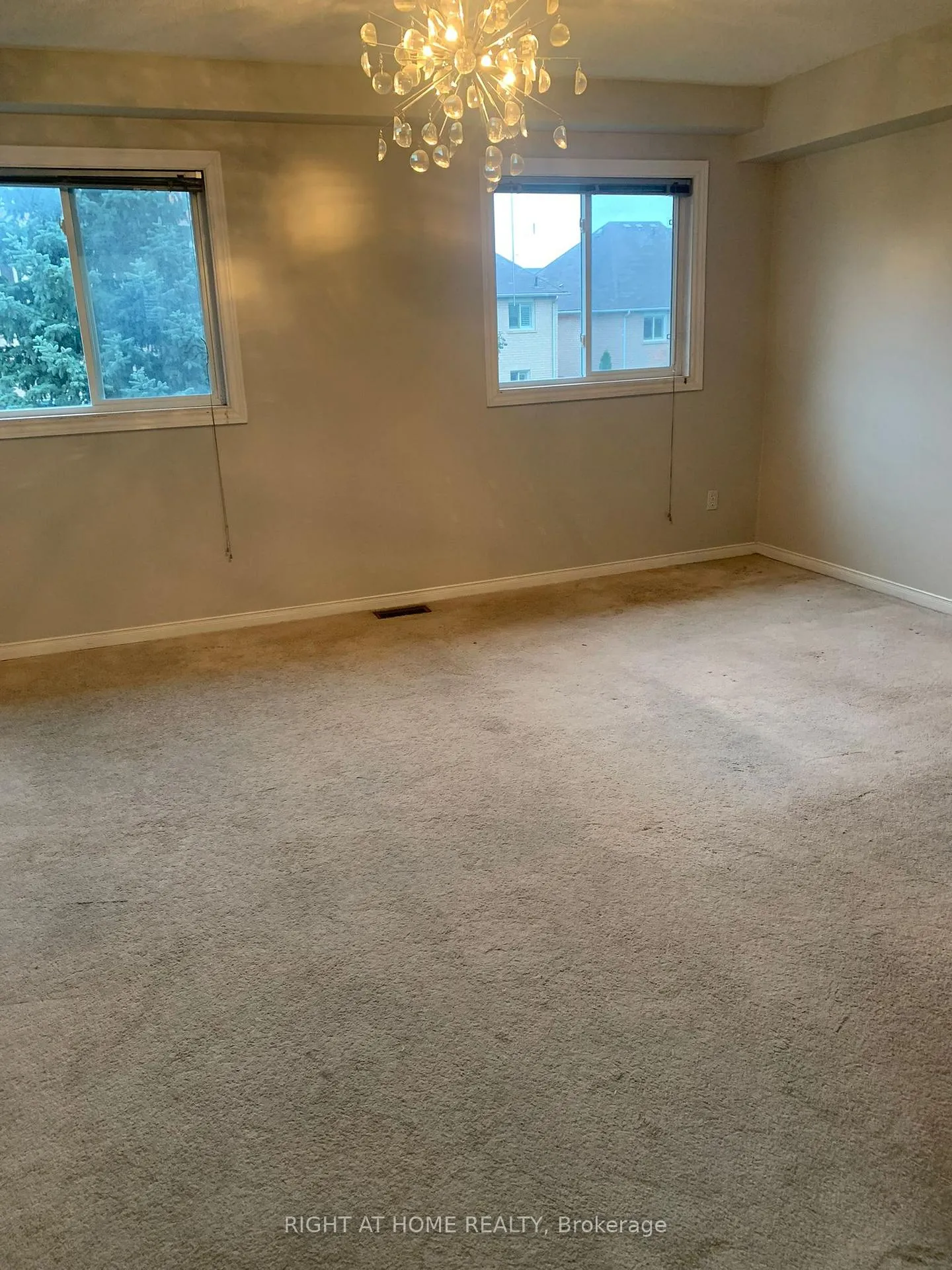 Photo 10 of Unit 102, 455 Apache Court, Mississauga, Hurontario — HOMEH