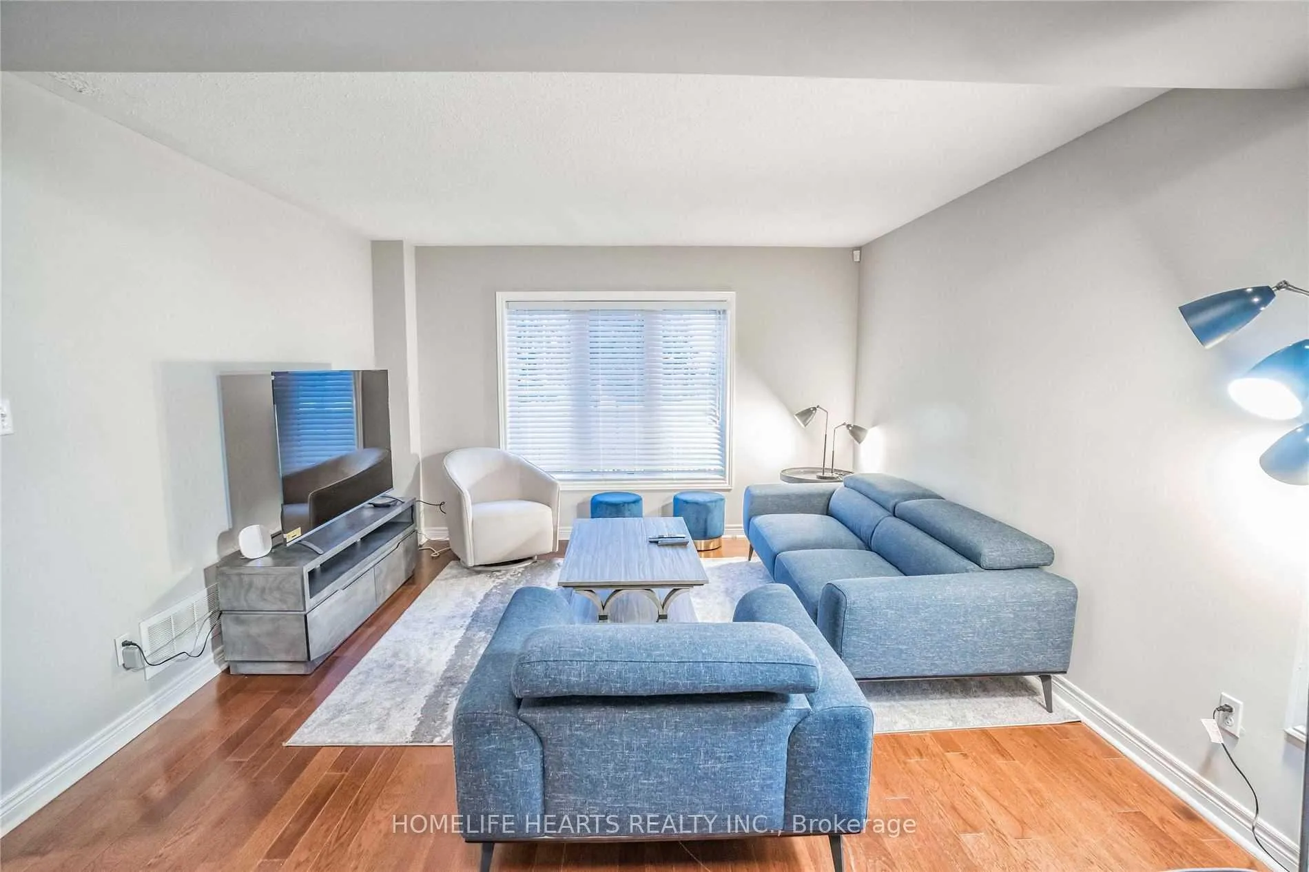 Photo 6 of Unit 1, 2360 Britannia Road, Mississauga, Erin Mills — HOMEH