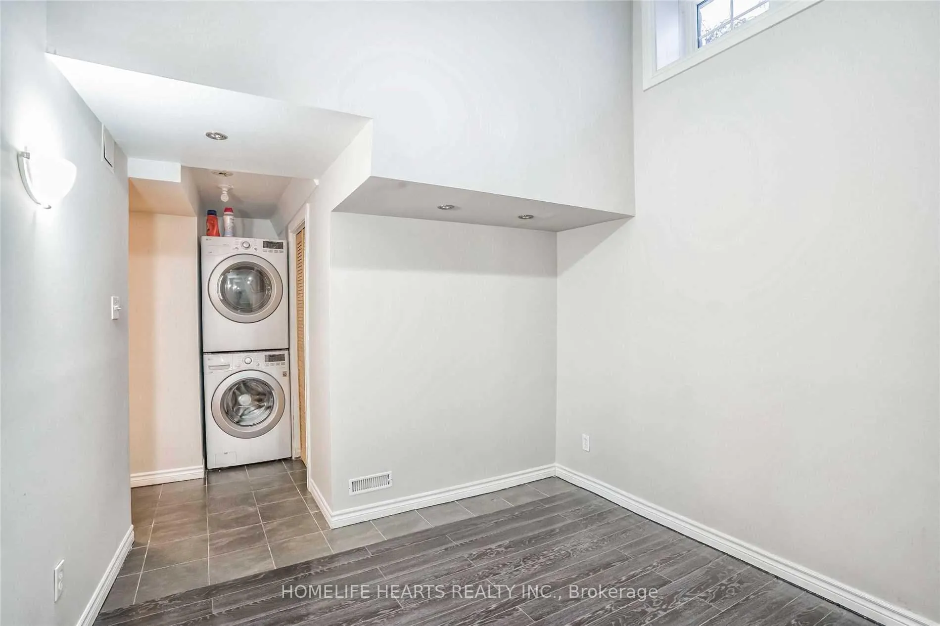 Photo 37 of Unit 1, 2360 Britannia Road, Mississauga, Erin Mills — HOMEH