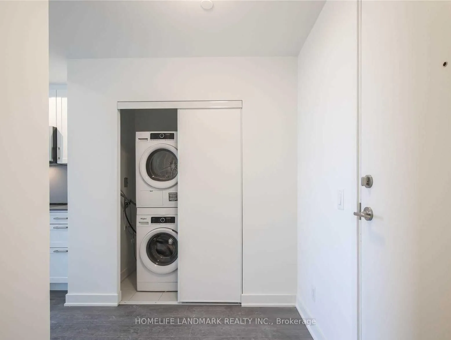 Photo 3 of Unit 201, 681 Yonge St Street N, Barrie, Painswick South — HOMEH