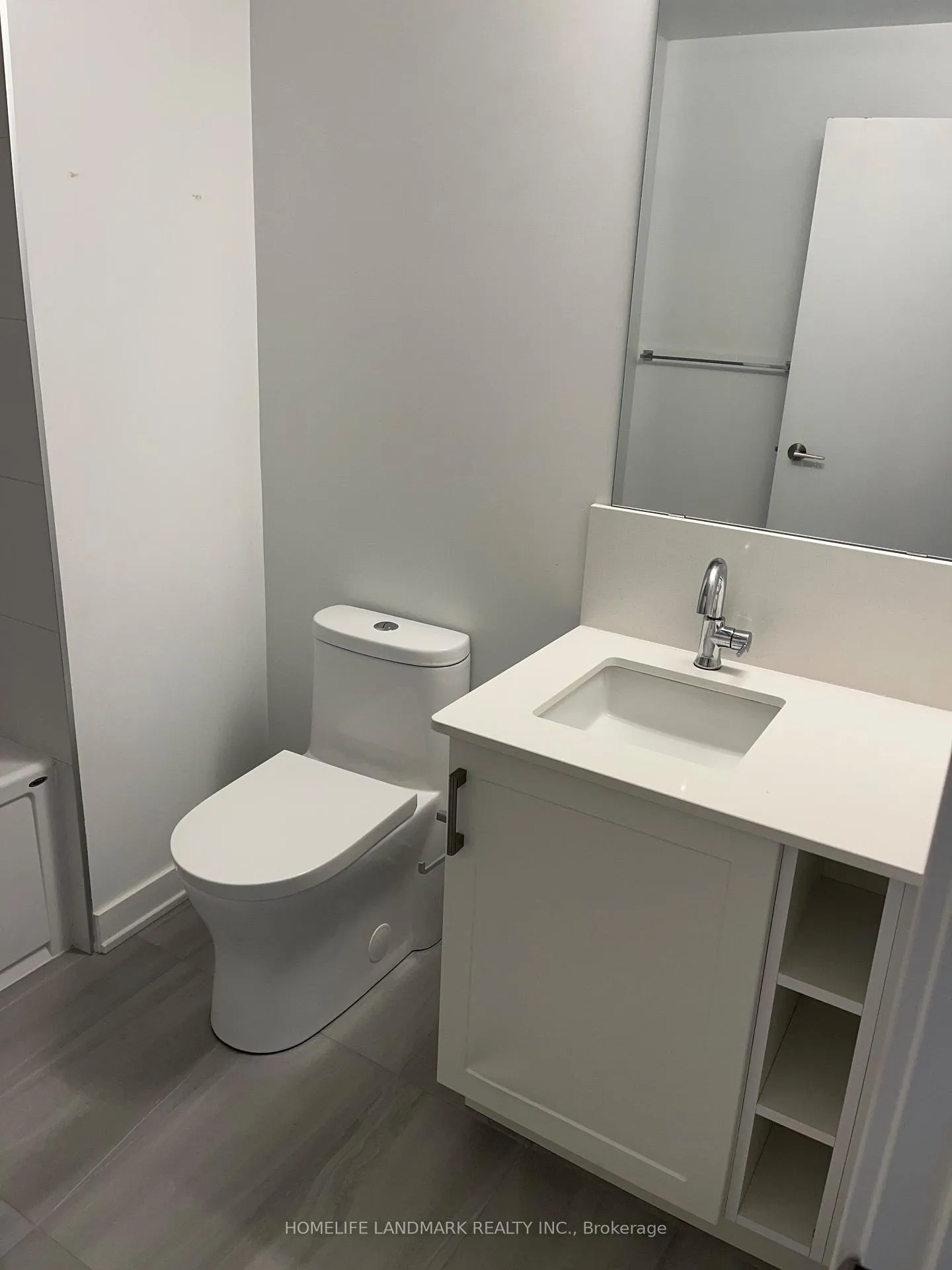 Photo 8 of Unit 201, 681 Yonge St Street N, Barrie, Painswick South — HOMEH