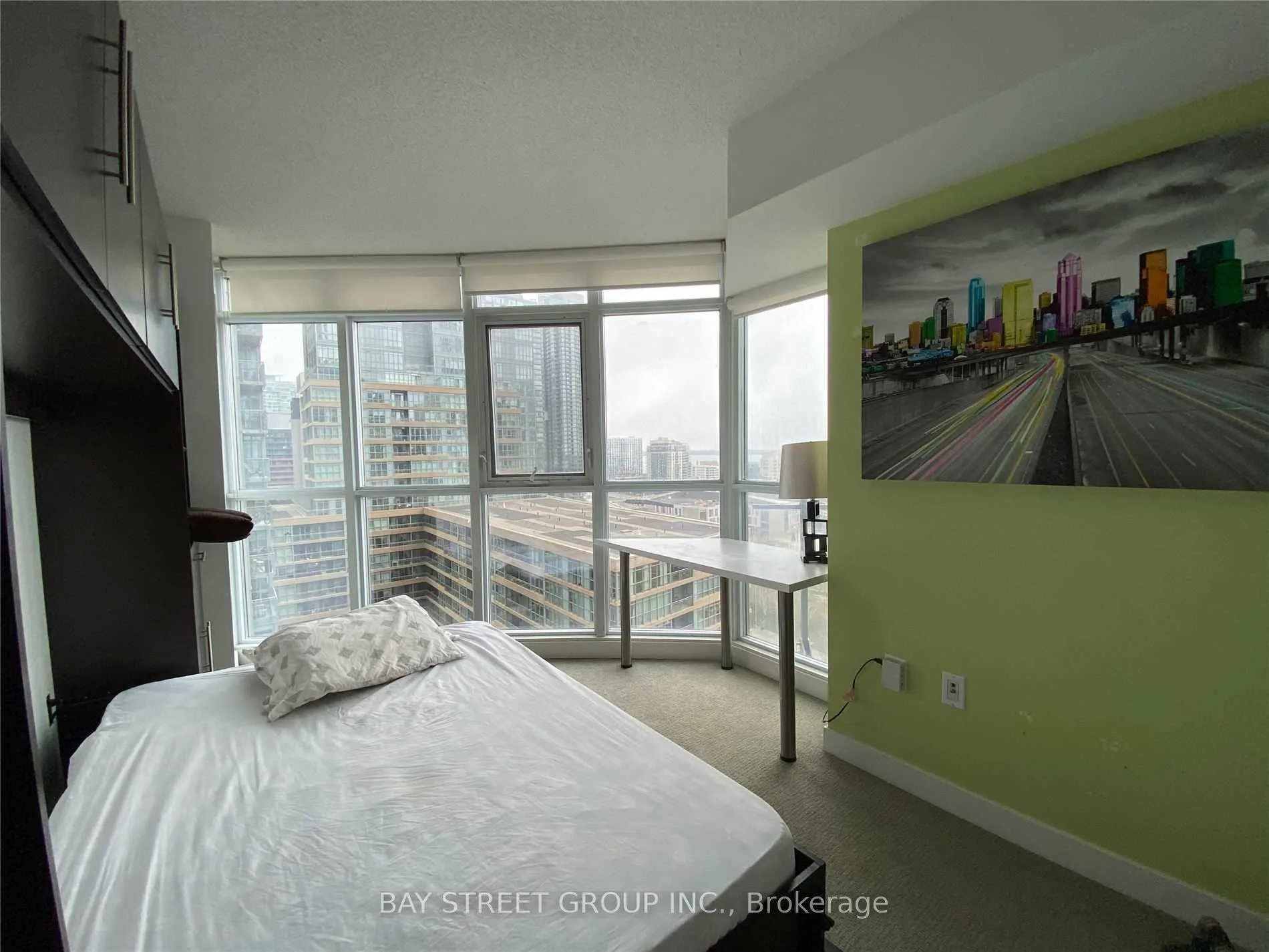 Photo 10 of Unit 1906, 21 Iceboat Terrace, Toronto, Waterfront Communities — HOMEH