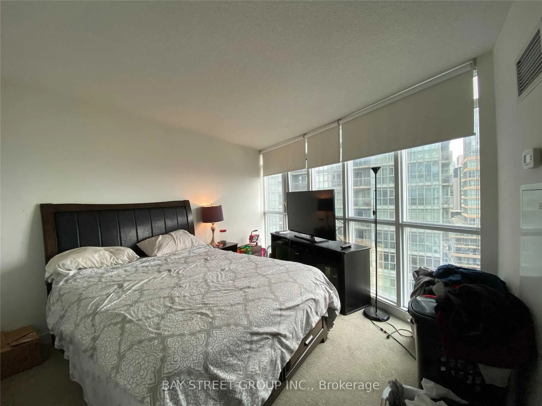 Photo 11 of Unit 1906, 21 Iceboat Terrace, Toronto, Waterfront Communities — HOMEH