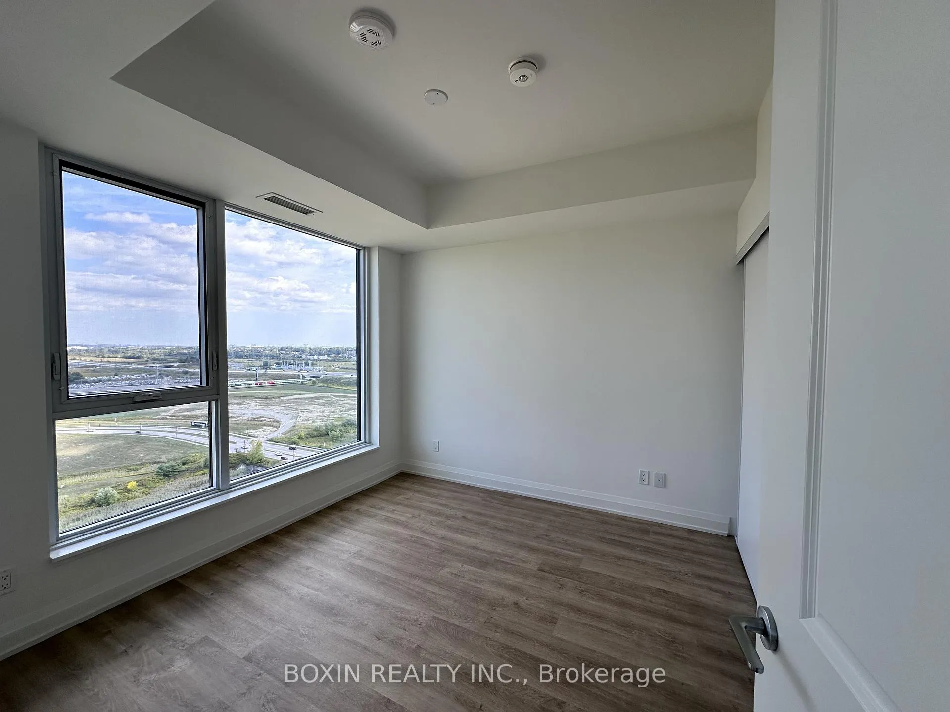 Photo 6 of Unit 21, 38 Andre de Grasse Street, Markham, Unionville — HOMEH