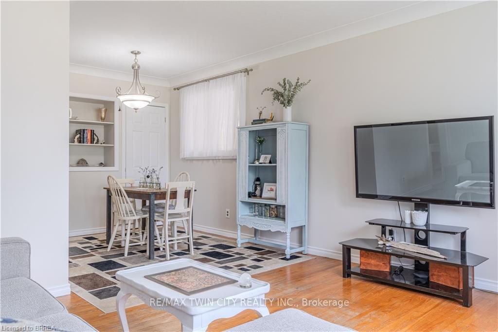 Photo 5 of 63 Market Street, Brant, Paris — HOMEH