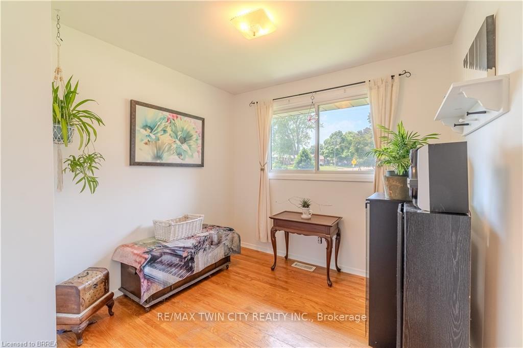 Photo 13 of 63 Market Street, Brant, Paris — HOMEH