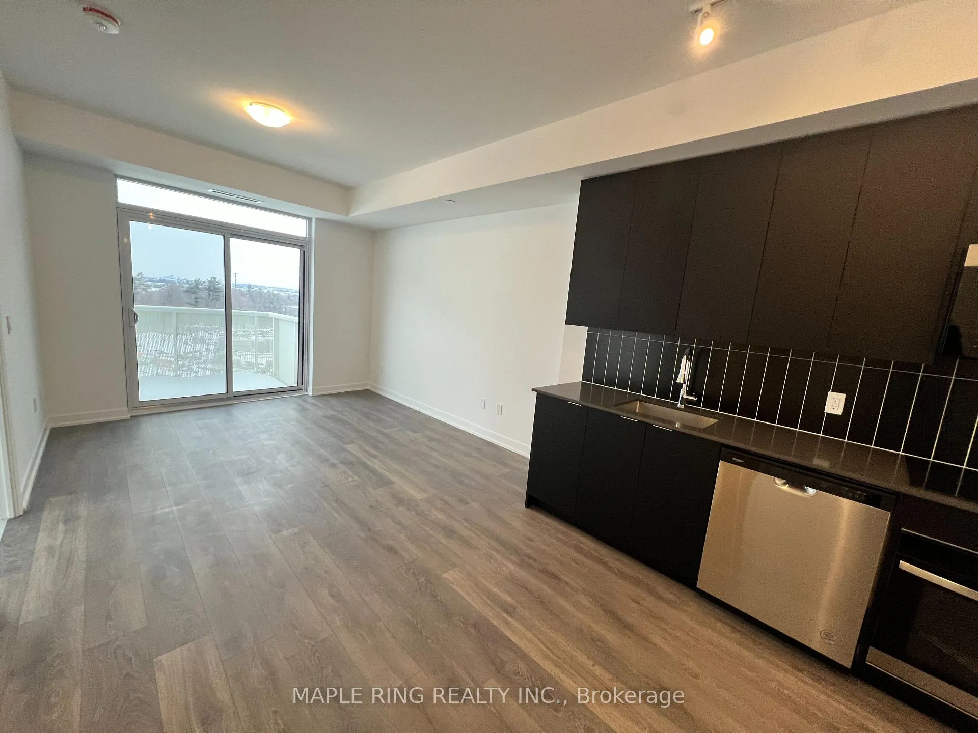 Photo 5 of Unit 727, 498 Caldari Road, Vaughan, Concord — HOMEH