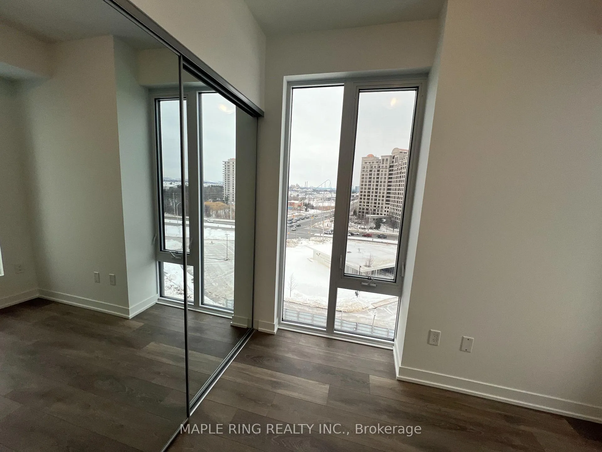 Photo 6 of Unit 727, 498 Caldari Road, Vaughan, Concord — HOMEH