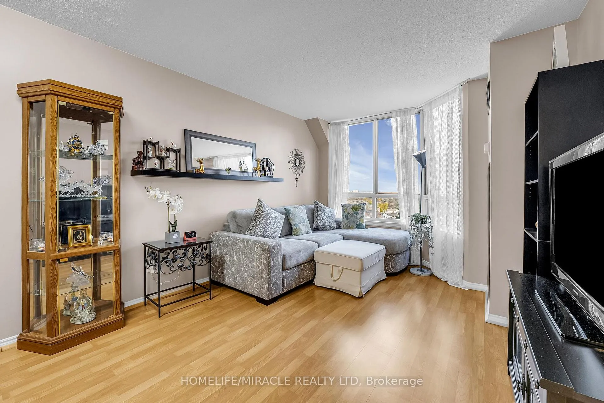 Photo 17 of Unit 714, 1001 Cedarglen Gate, Mississauga, Erindale — HOMEH