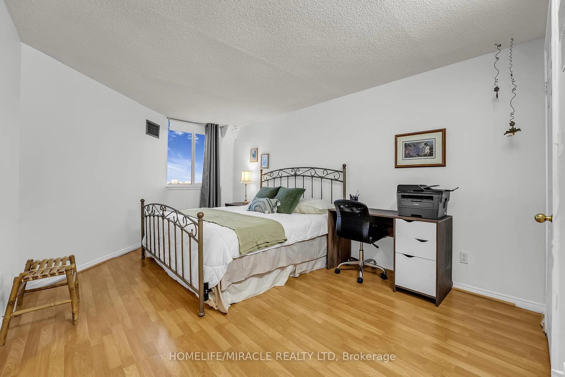 Photo 19 of Unit 714, 1001 Cedarglen Gate, Mississauga, Erindale — HOMEH