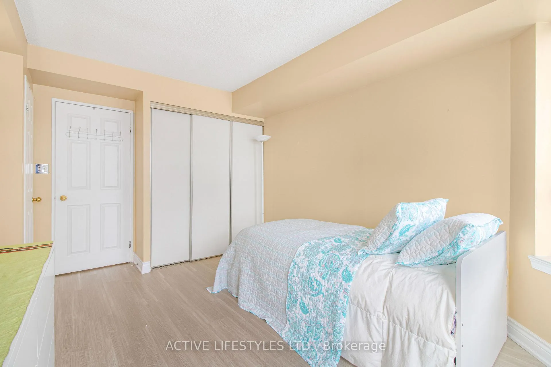Photo 16 of Unit 802, 3605 Kariya Drive, Mississauga, City Centre — HOMEH