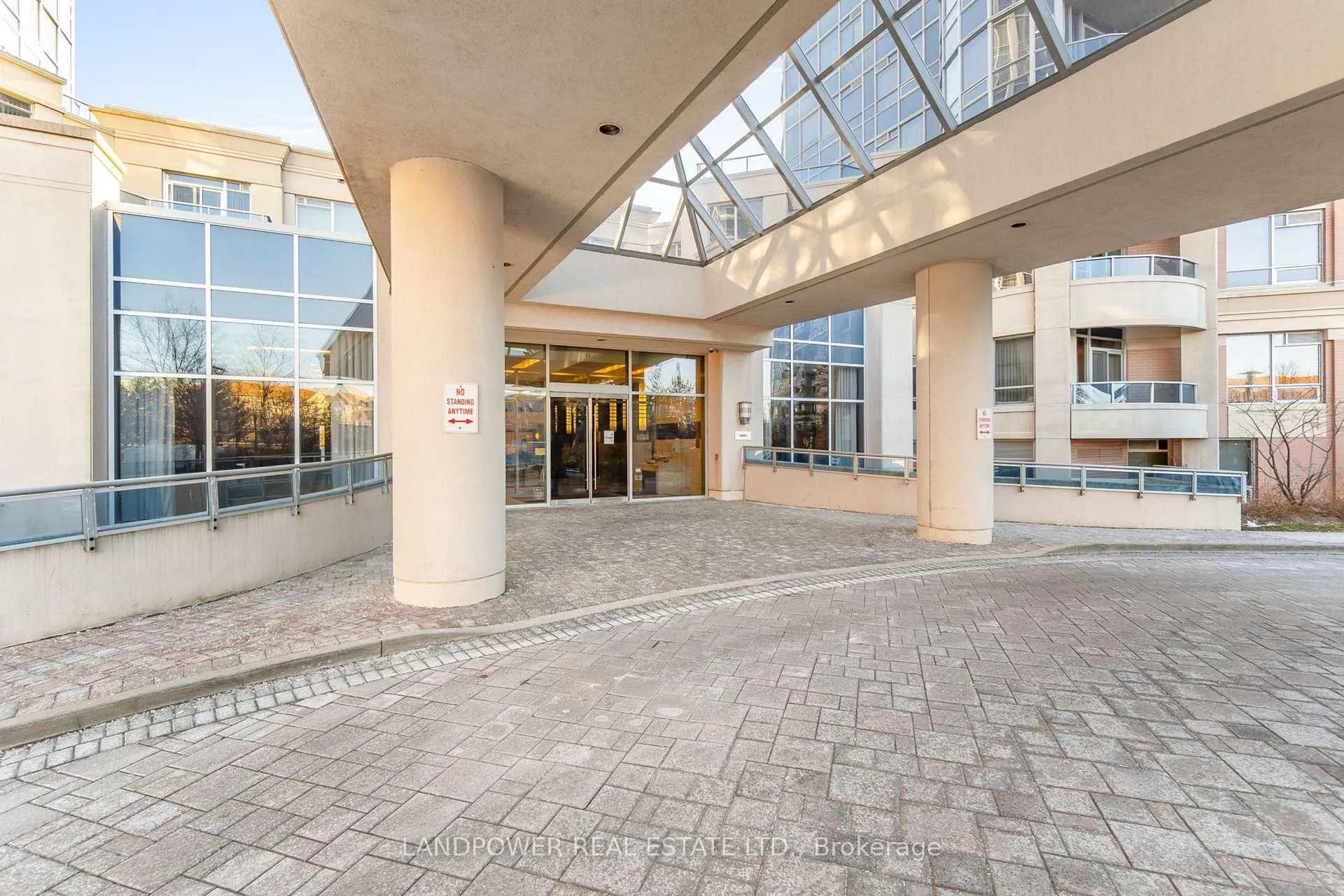 Photo 4 of Unit 972, 23 Cox Boulevard, Markham, Unionville — HOMEH