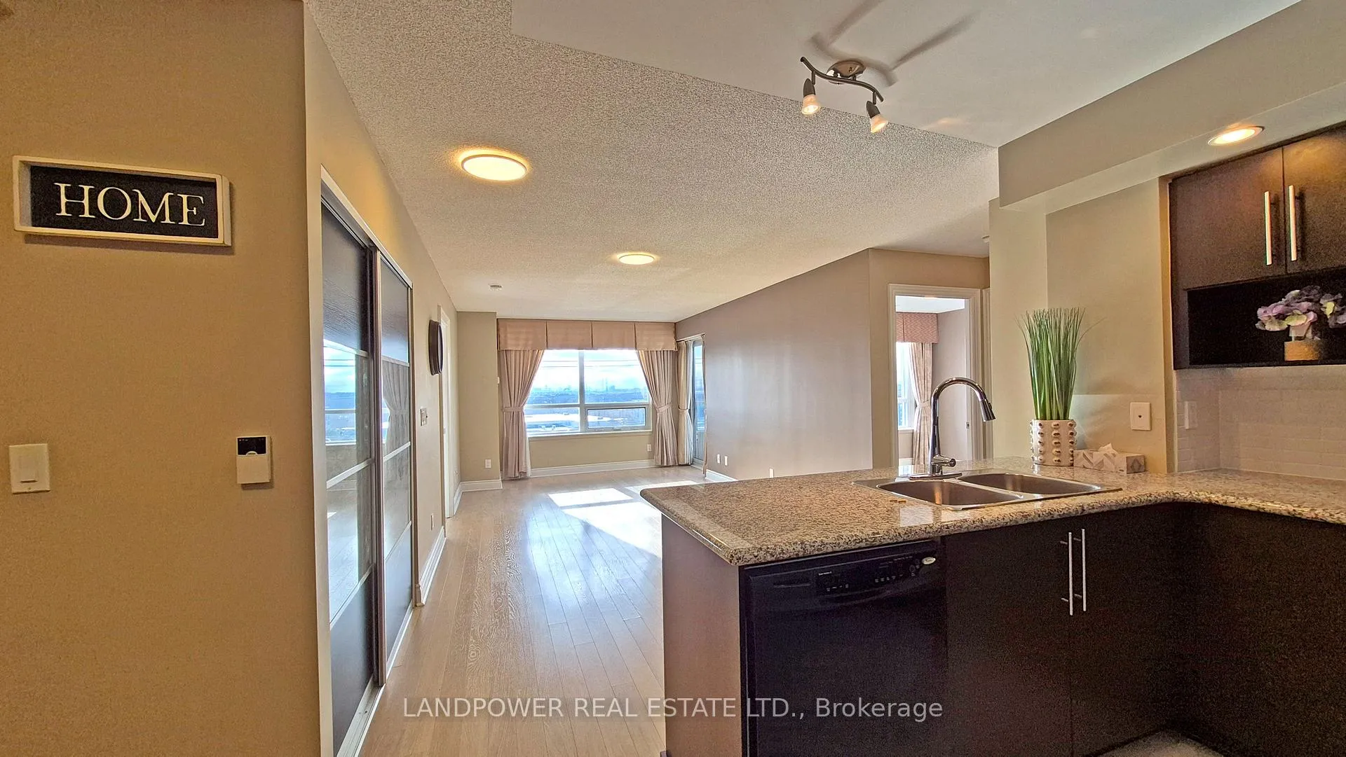 Photo 5 of Unit 972, 23 Cox Boulevard, Markham, Unionville — HOMEH