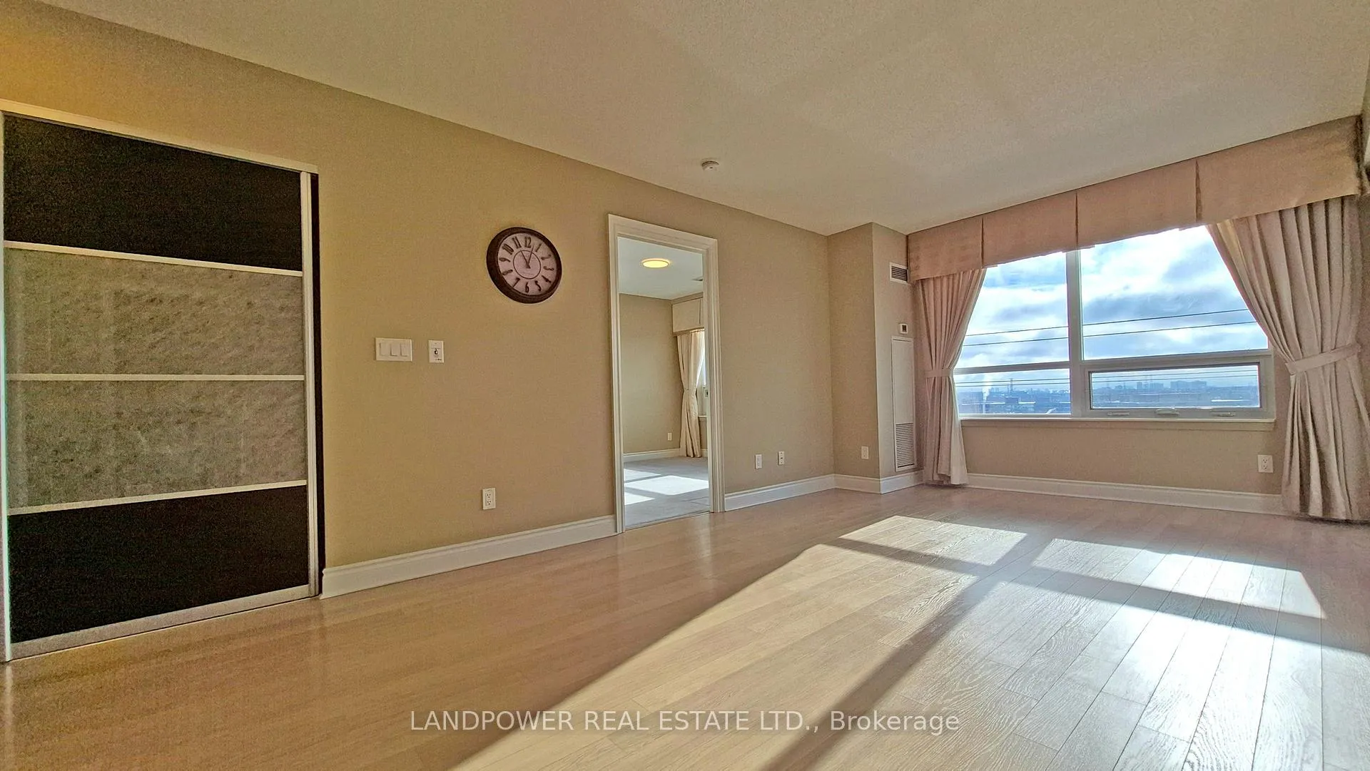 Photo 6 of Unit 972, 23 Cox Boulevard, Markham, Unionville — HOMEH