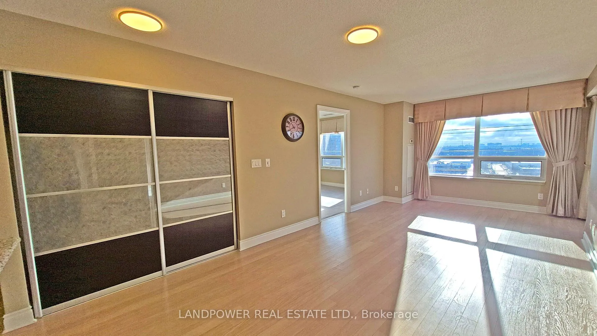 Photo 8 of Unit 972, 23 Cox Boulevard, Markham, Unionville — HOMEH