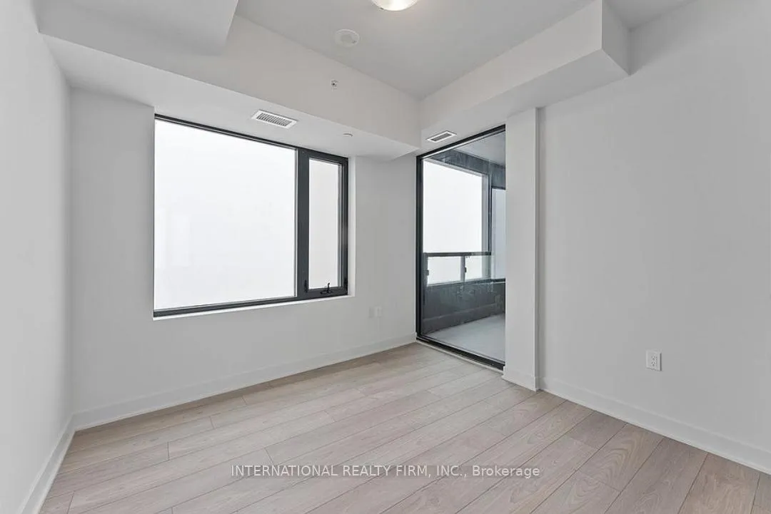 Photo 3 of Unit 4401, 2920 Highway 7 Road, Vaughan, Concord — HOMEH