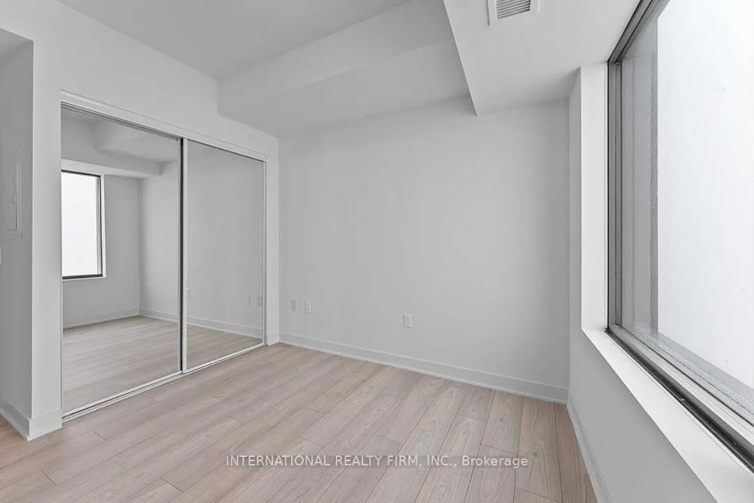 Photo 5 of Unit 4401, 2920 Highway 7 Road, Vaughan, Concord — HOMEH