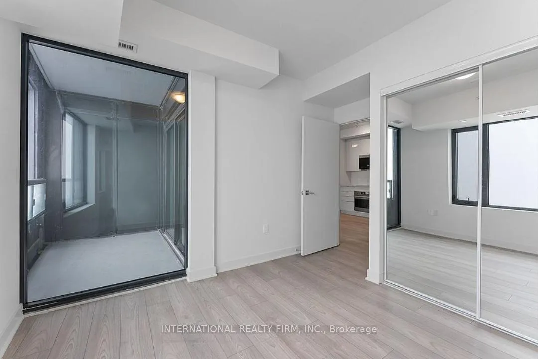Photo 7 of Unit 4401, 2920 Highway 7 Road, Vaughan, Concord — HOMEH