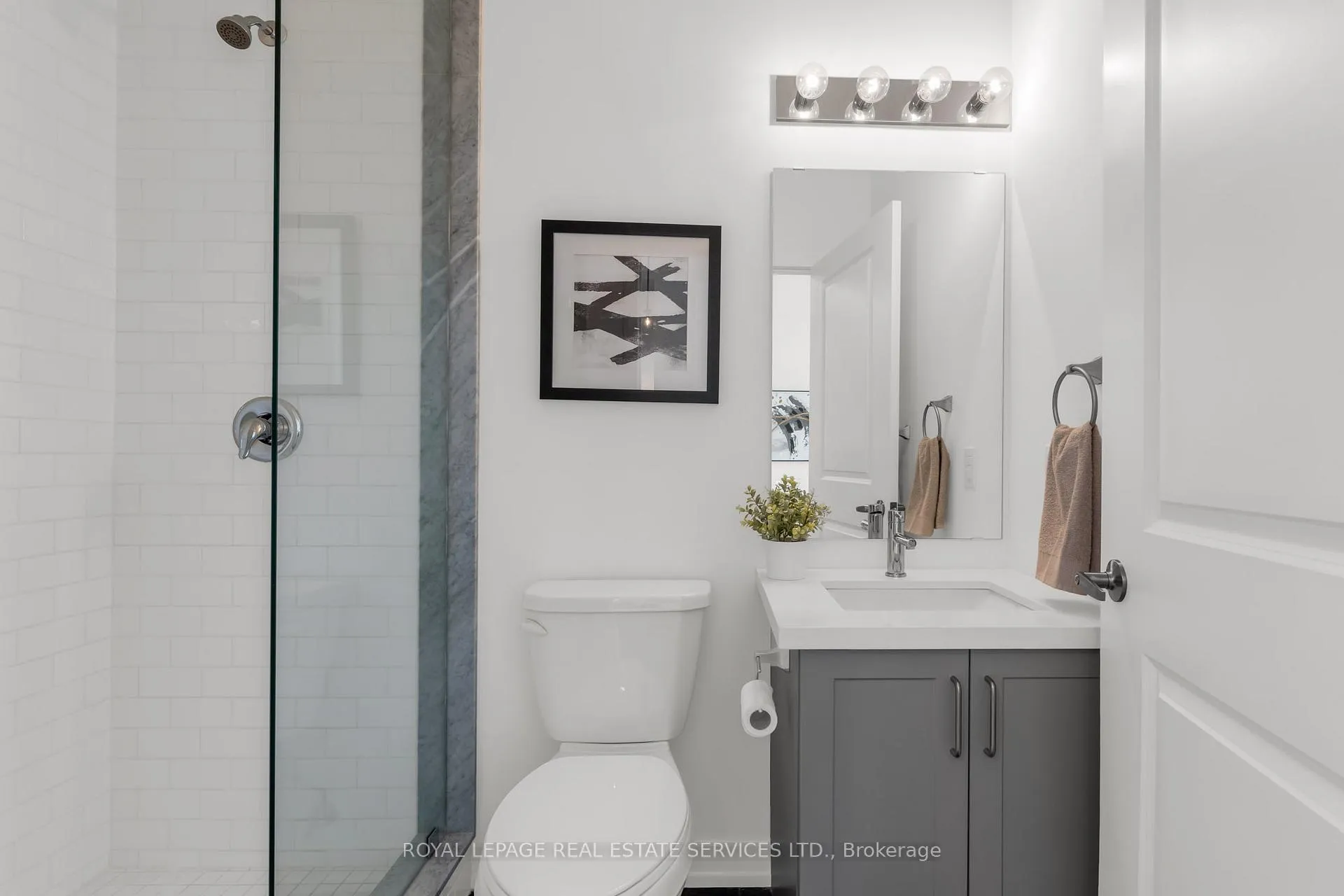 Photo 9 of Unit 1203, 460 Dundas Street E, Hamilton, Waterdown — HOMEH