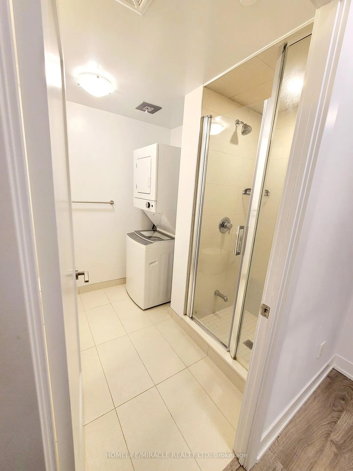 Photo 4 of Unit 603, 2550 Simcoe Street N, Oshawa, Windfields — HOMEH