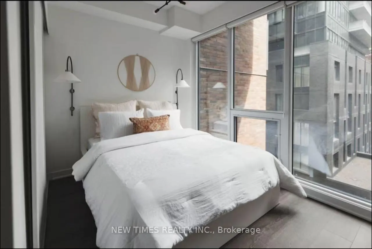 Photo 8 of Unit 723, 115 Blue Jays Way, Toronto, Waterfront Communities — HOMEH