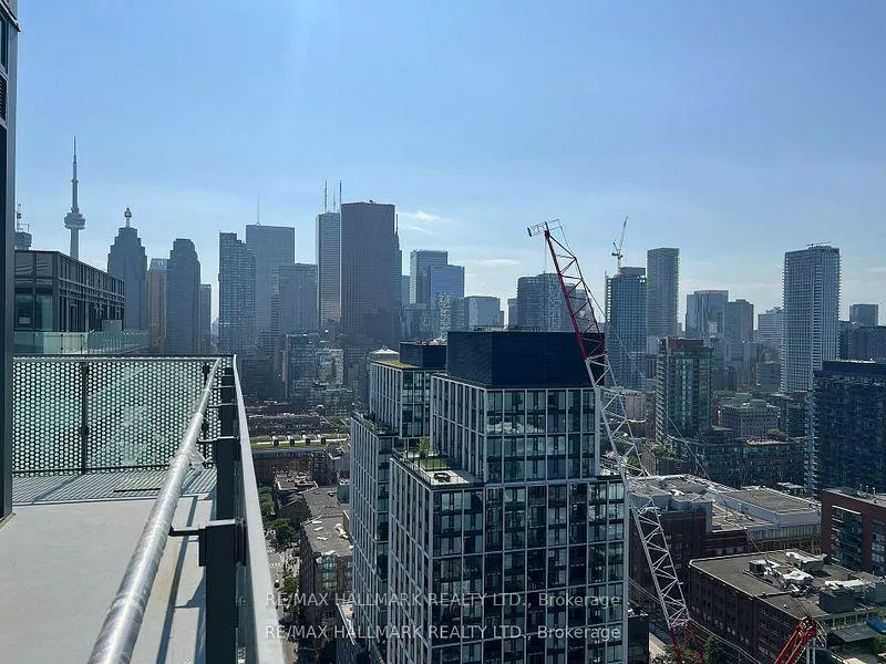Photo 6 of Unit PH 3001, 70 Princess Street, Toronto, Waterfront Communities — HOMEH